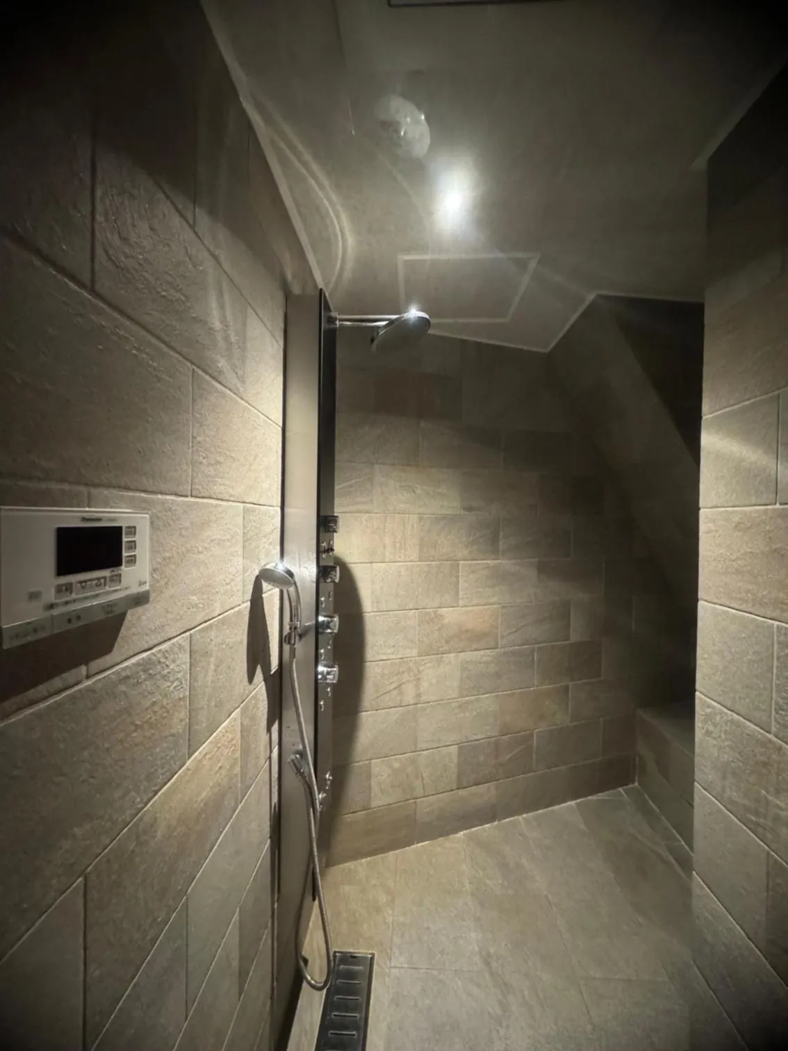 Shower in EN Hotel Shibuya