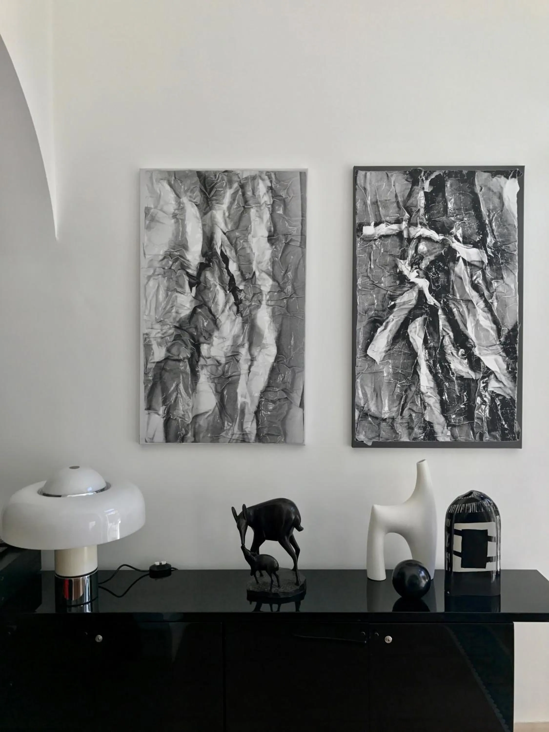 Communal lounge/ TV room in ART TO DESIGN B&B