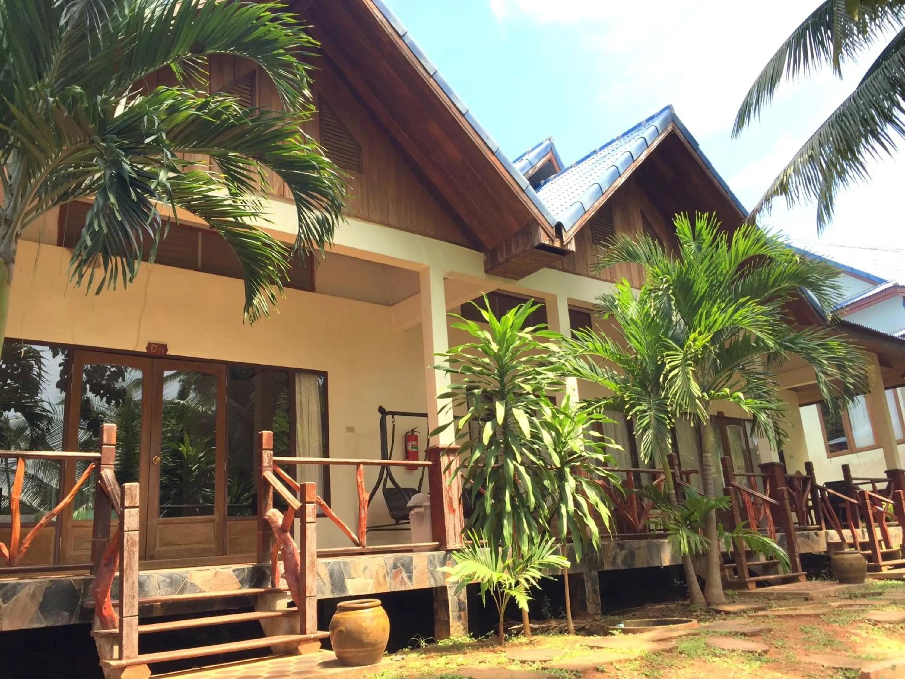 Property building in Koh Talu Island Resort
