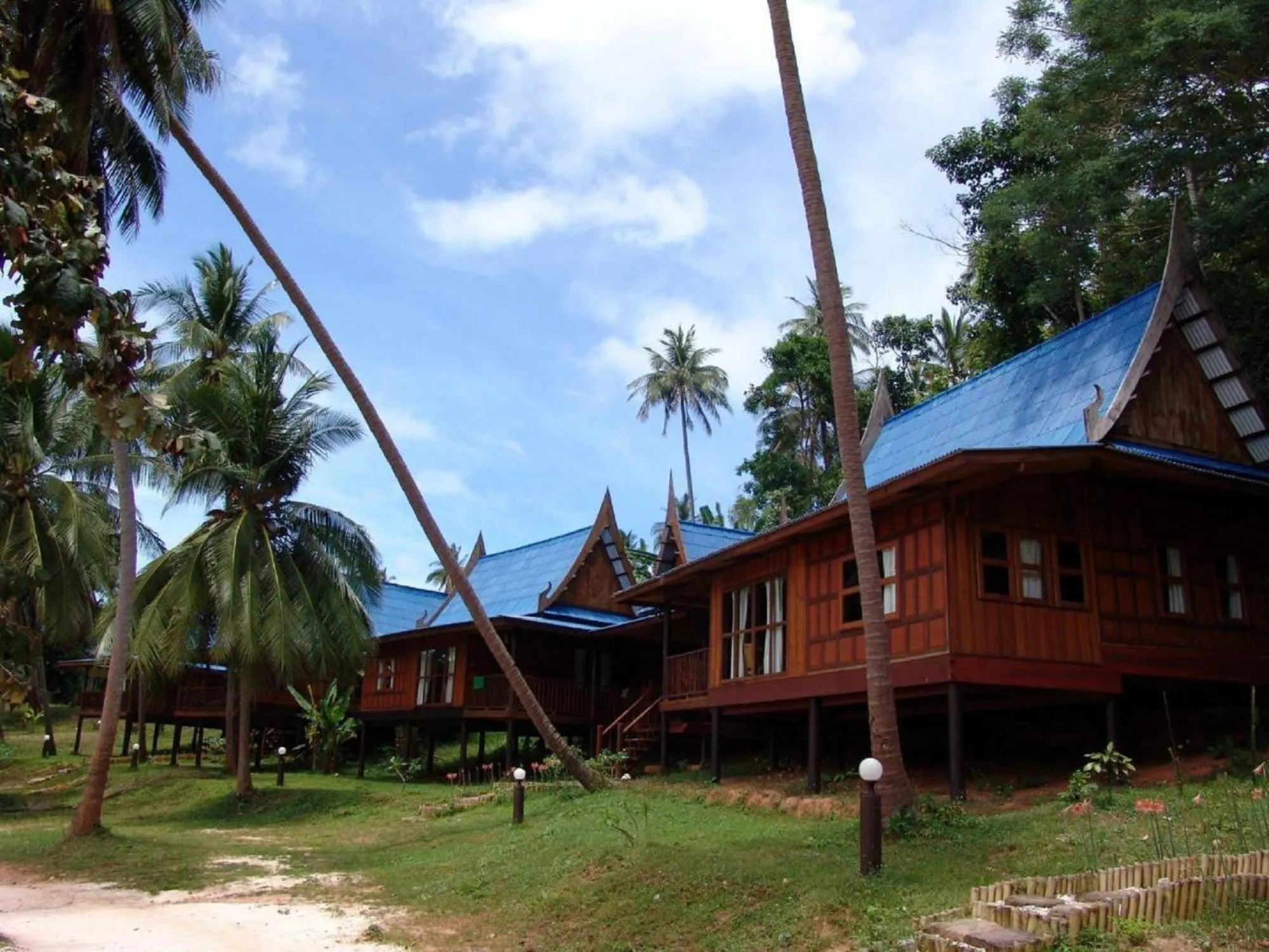 Property building in Koh Talu Island Resort