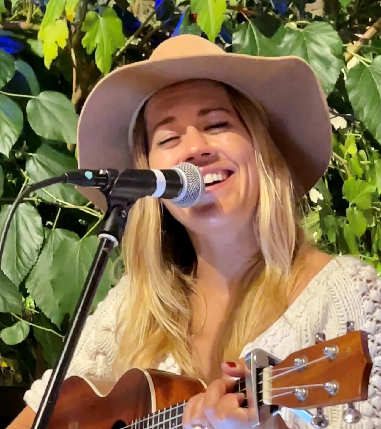 Evening entertainment in Green Resort