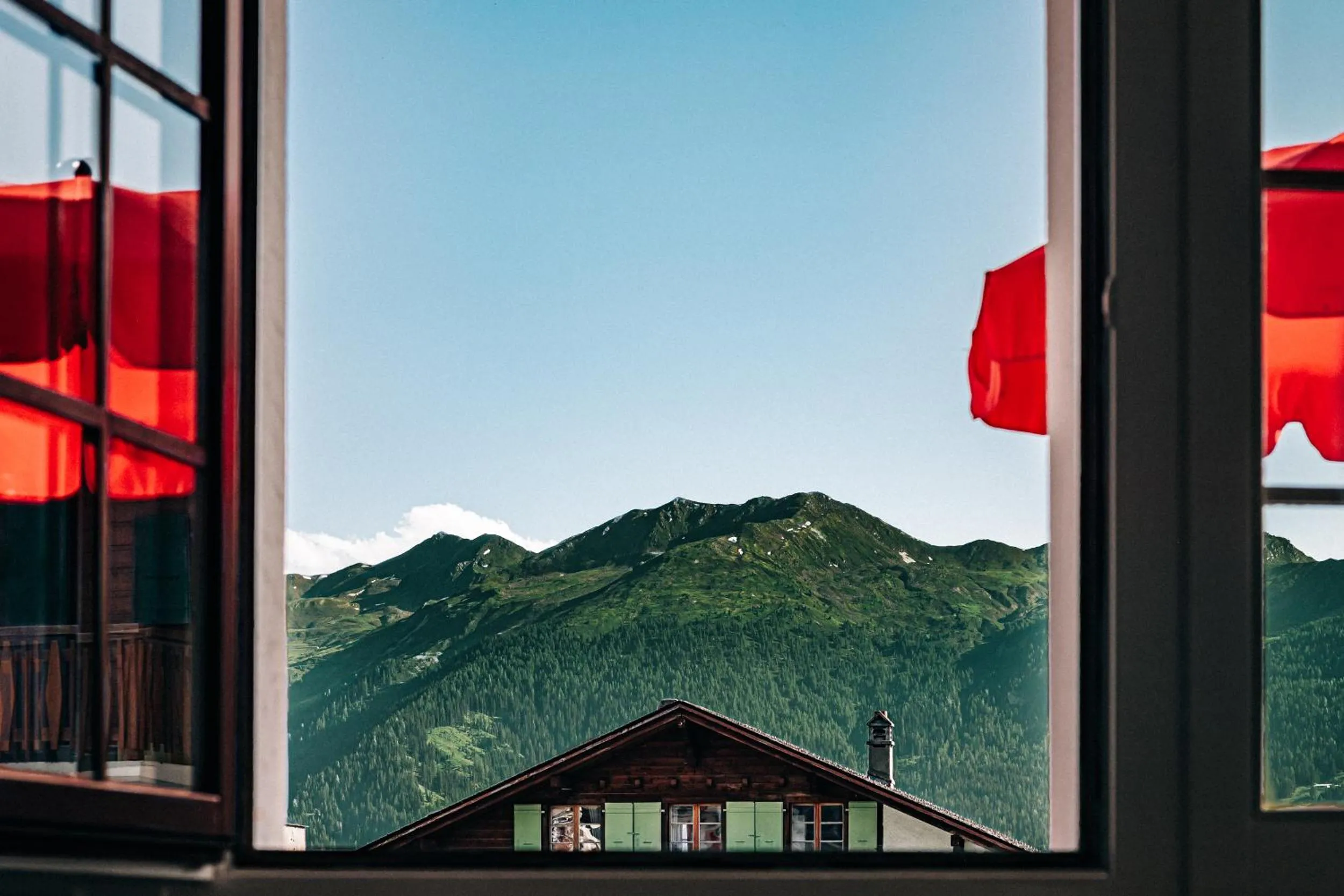 Mountain view in Experimental Chalet