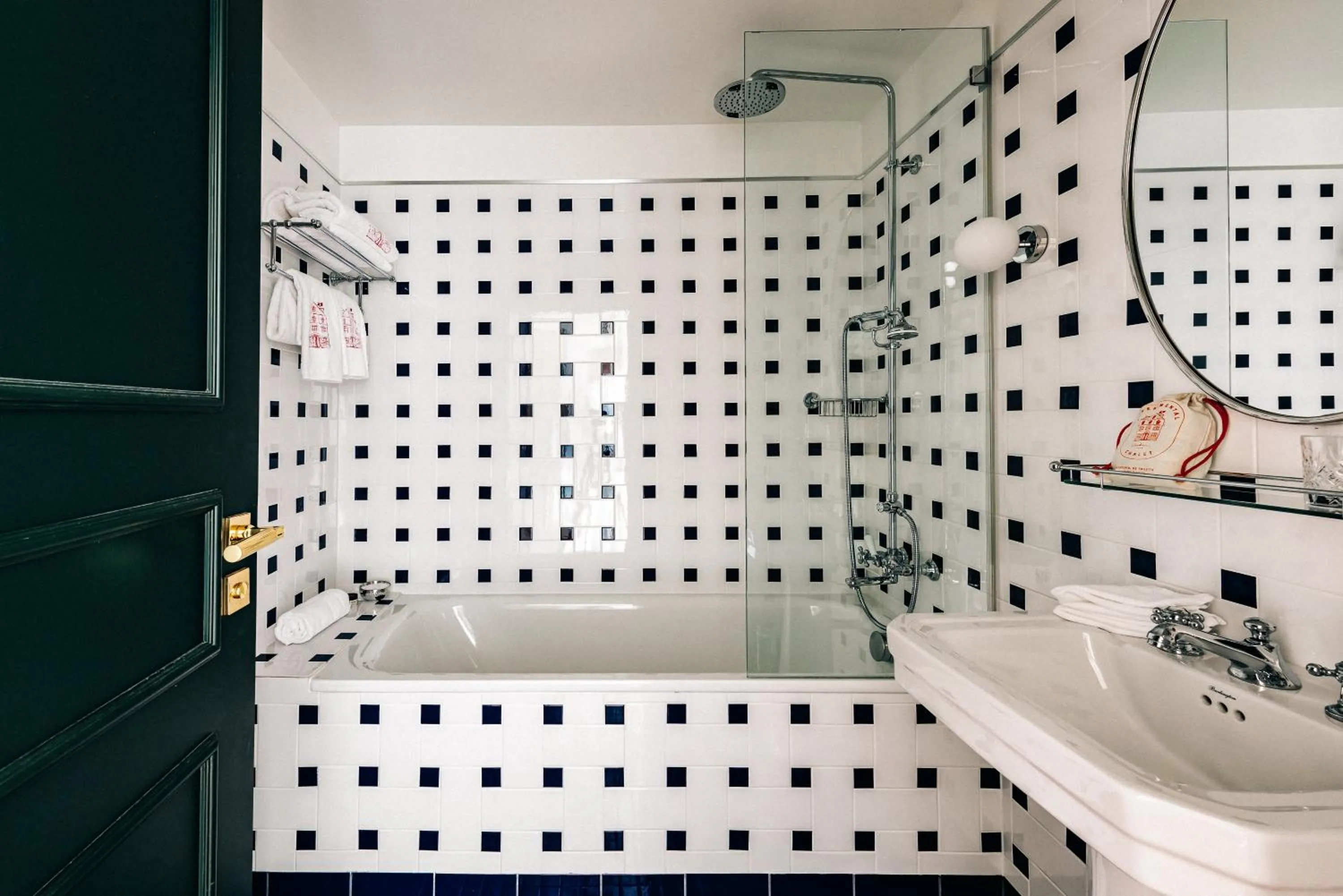 Bathroom in Experimental Chalet