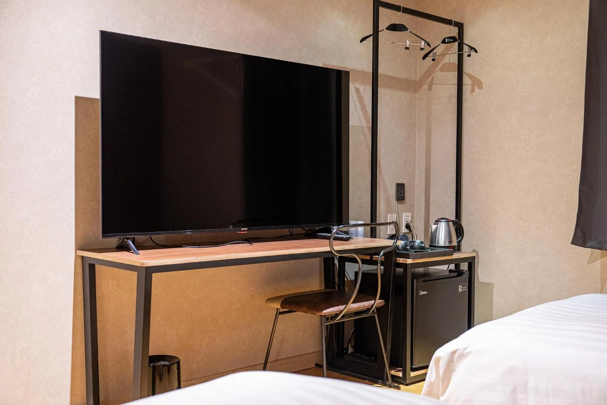 Decorative detail, Bed in Incheon Airport Hotel Seattle