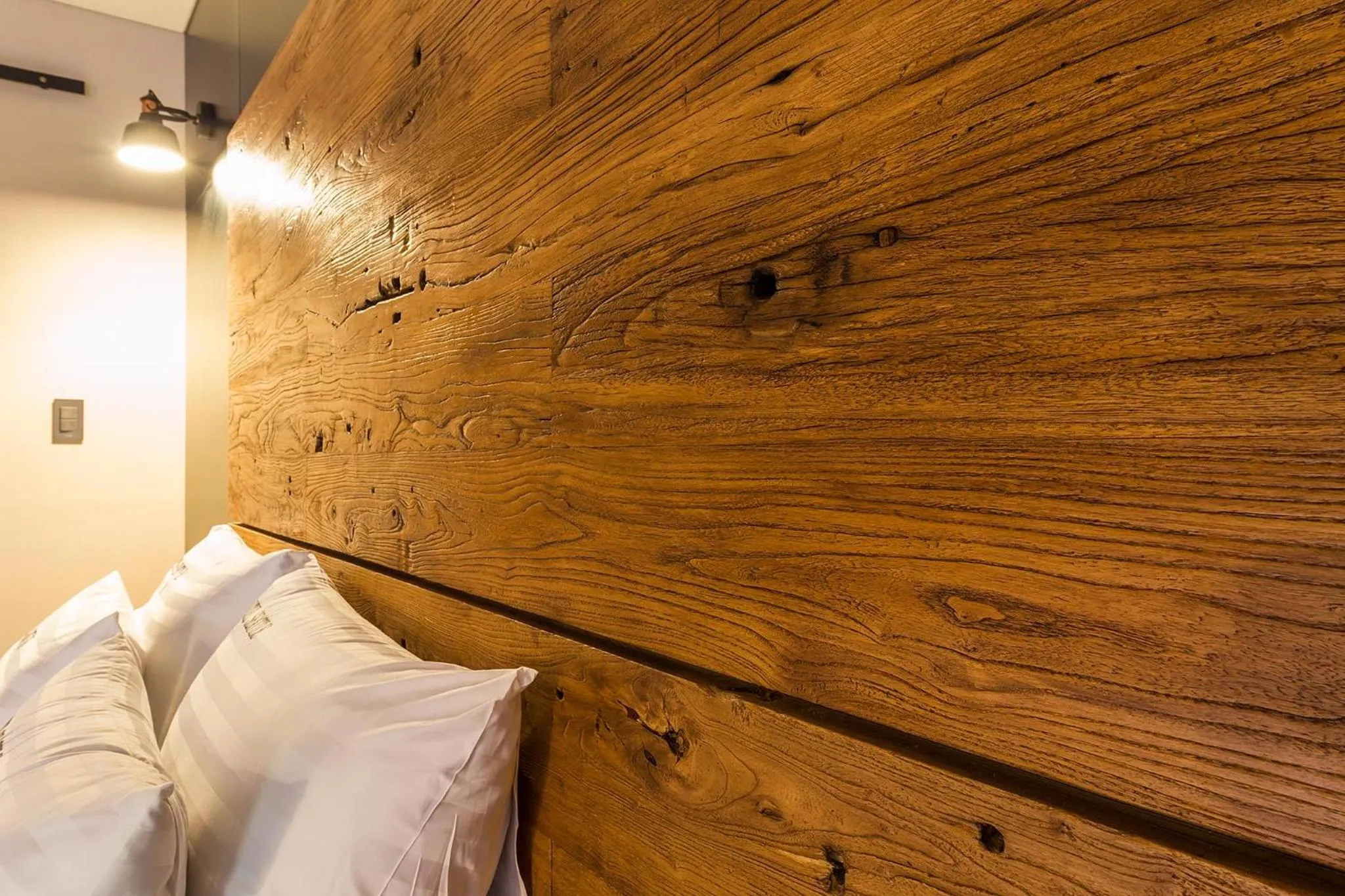 Bed in Incheon Airport Hotel Seattle