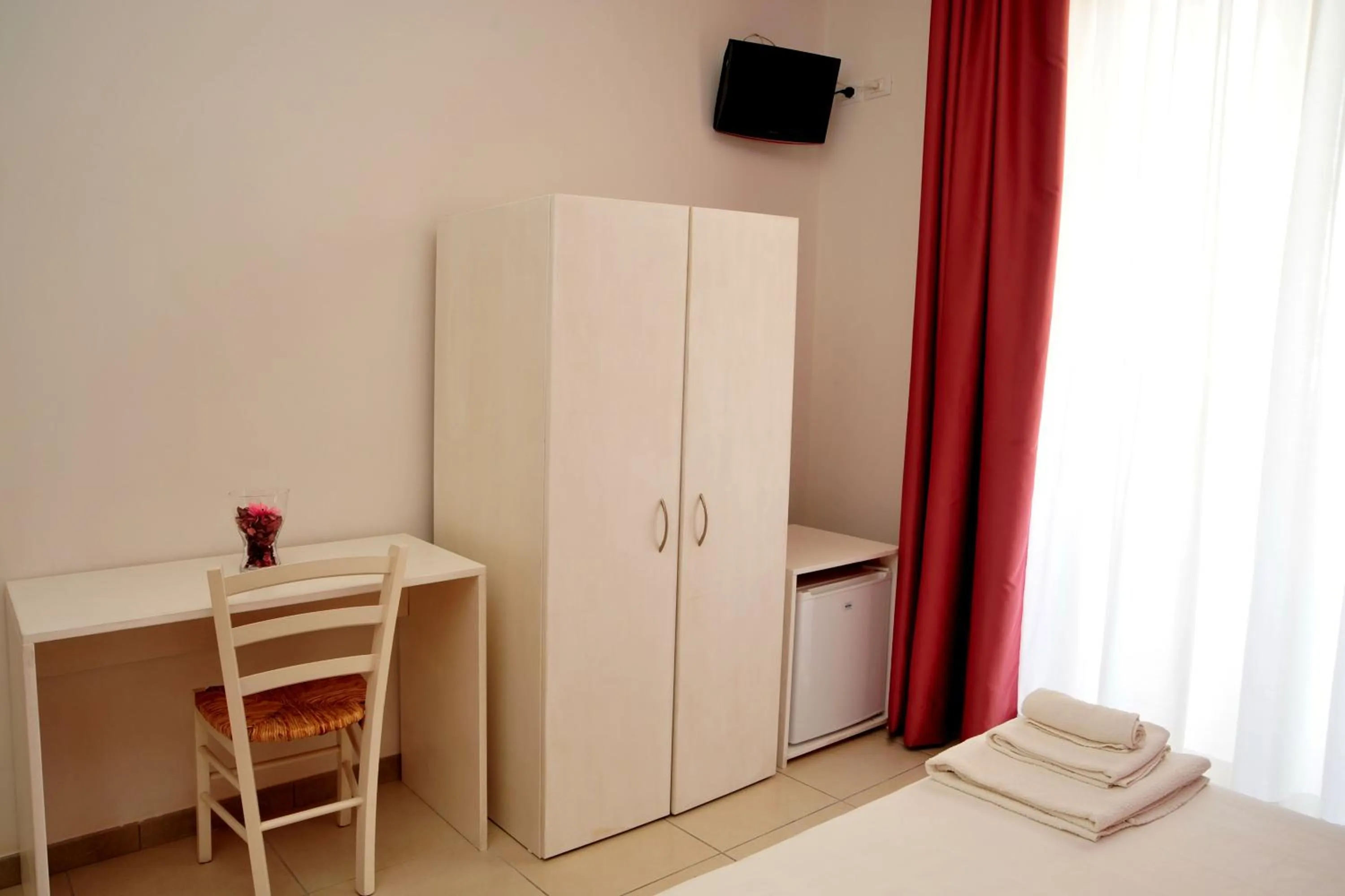 Photo of the whole room in Hotel La Punta