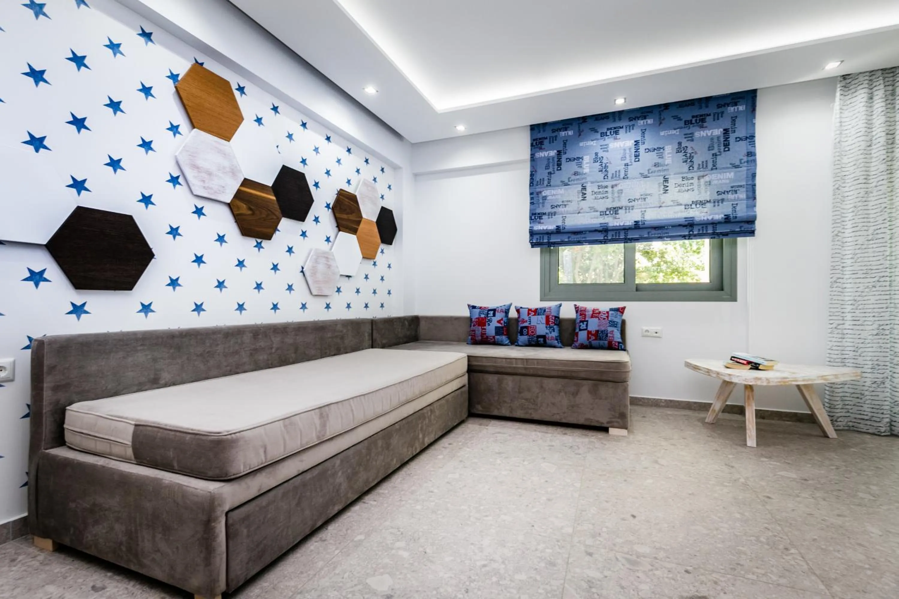 The Elegant Apartments