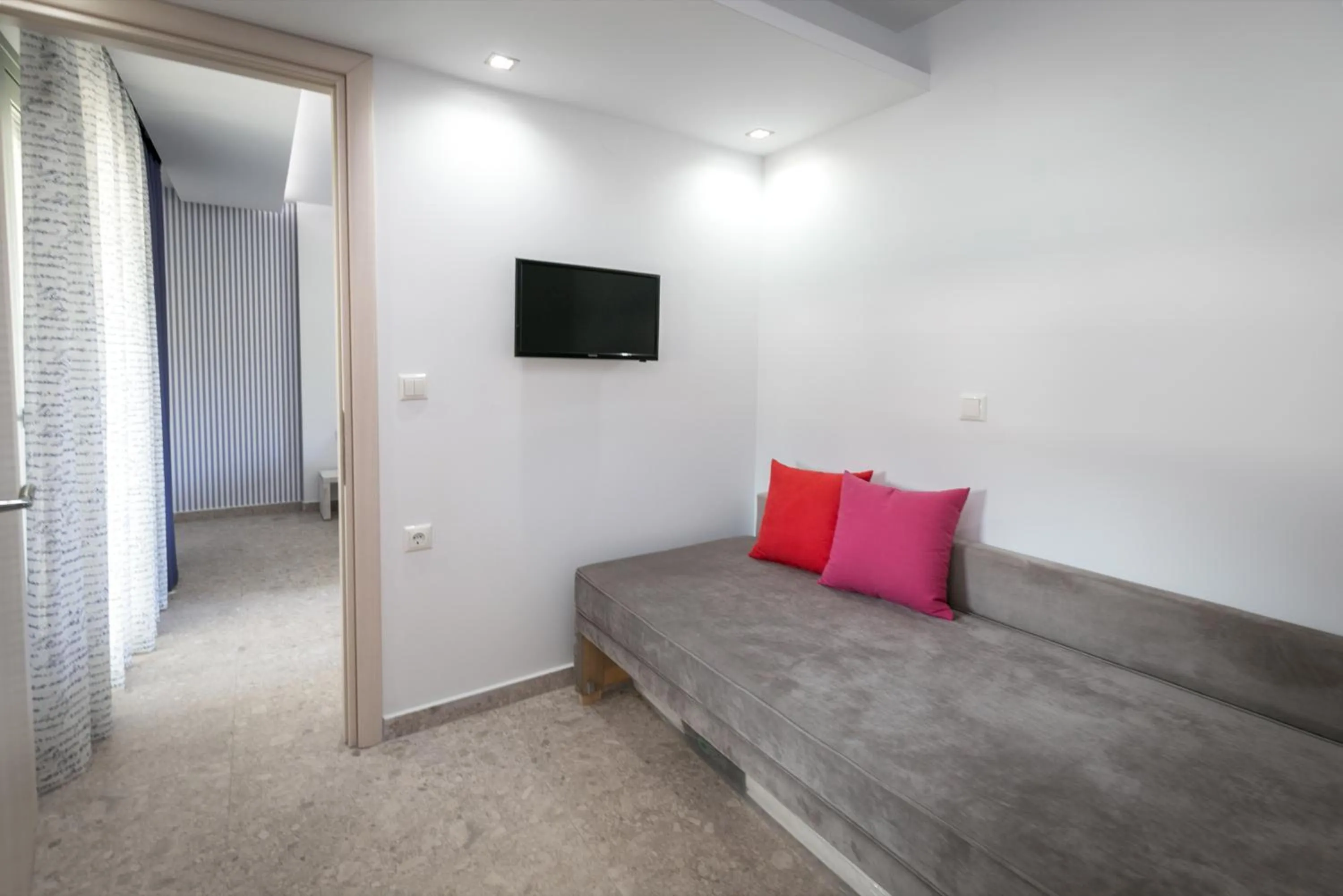 The Elegant Apartments