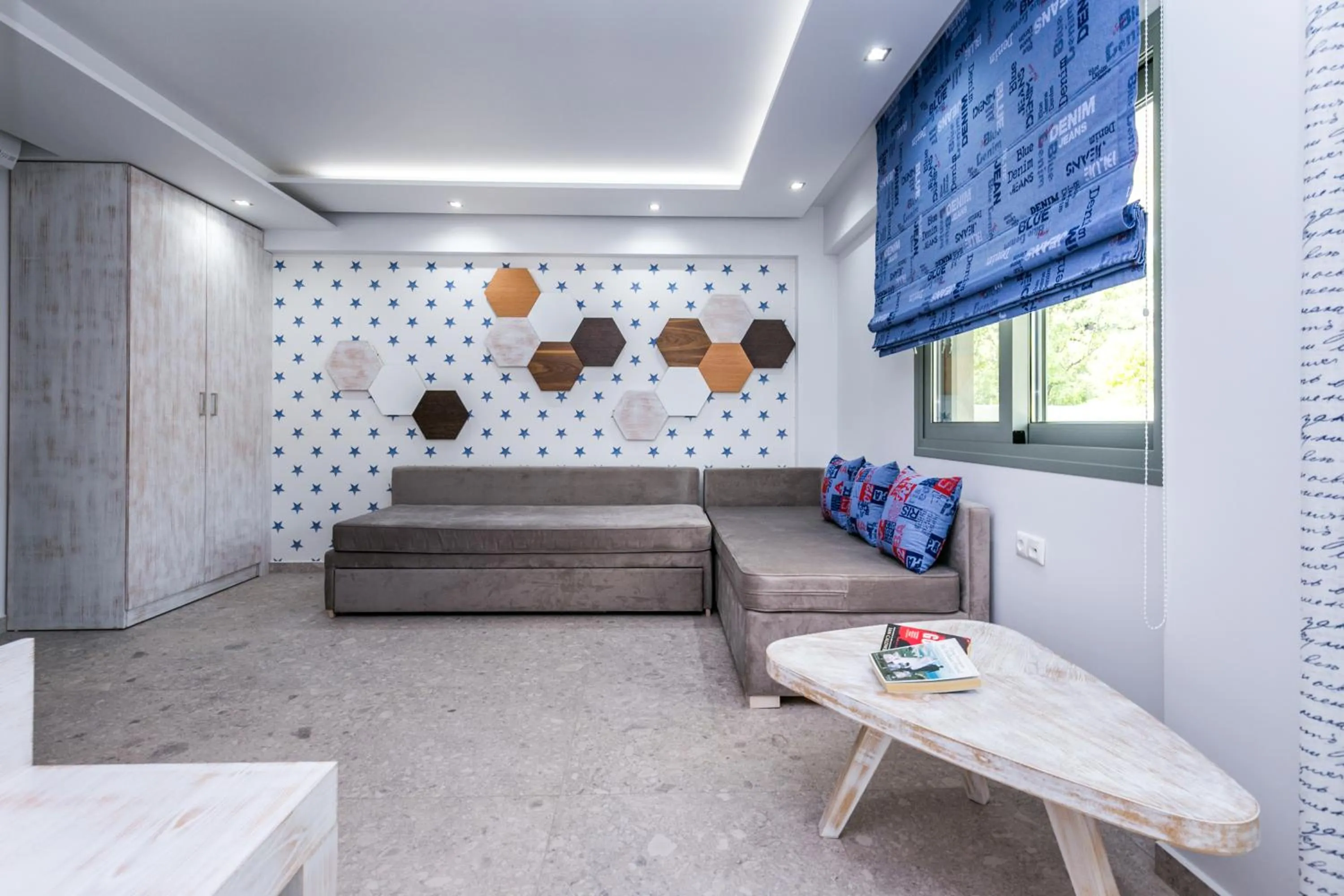 The Elegant Apartments