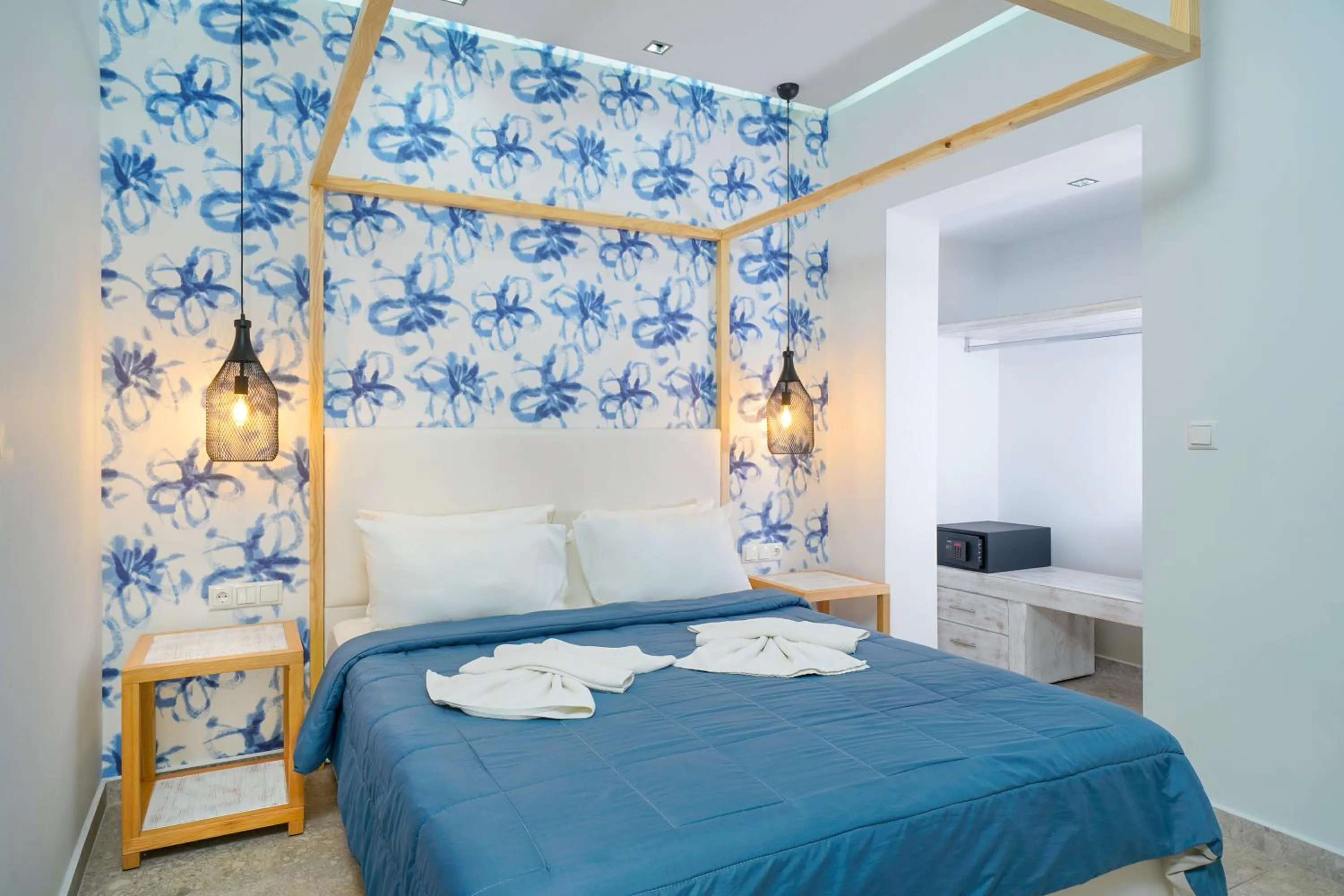 The Elegant Apartments