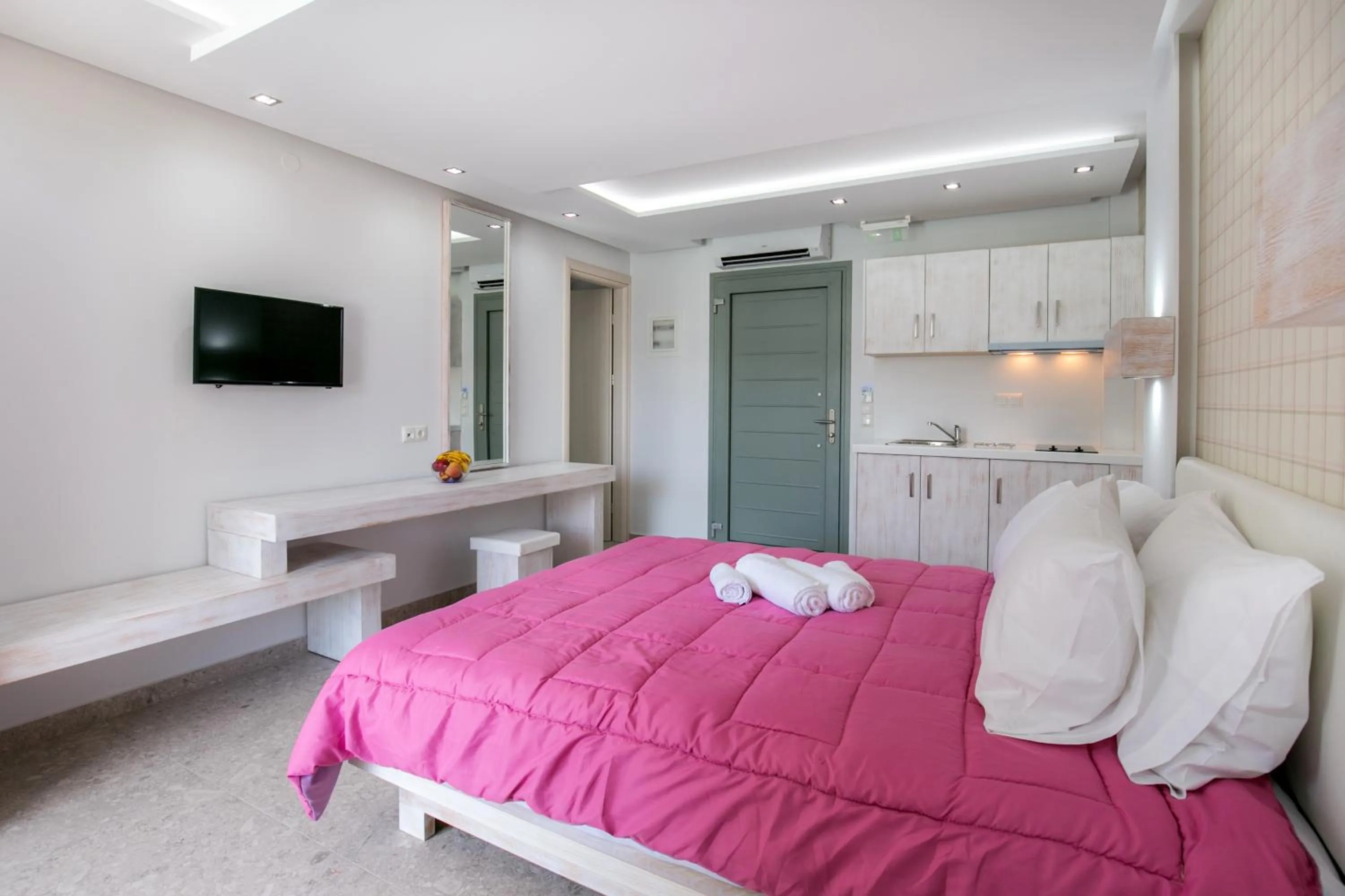 The Elegant Apartments