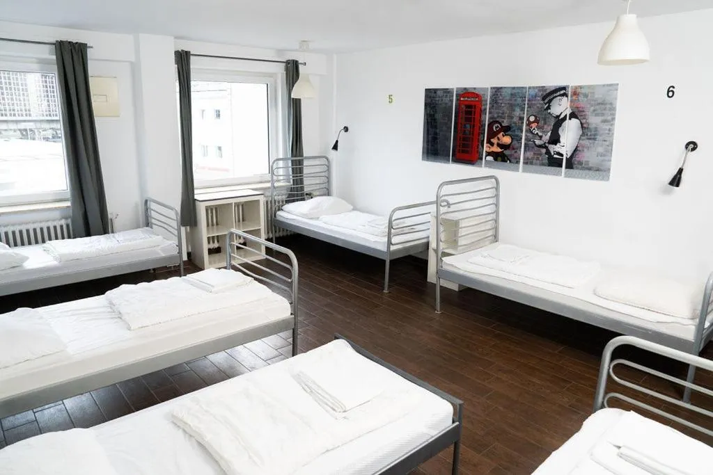 Bed in Station - Hostel for Backpackers