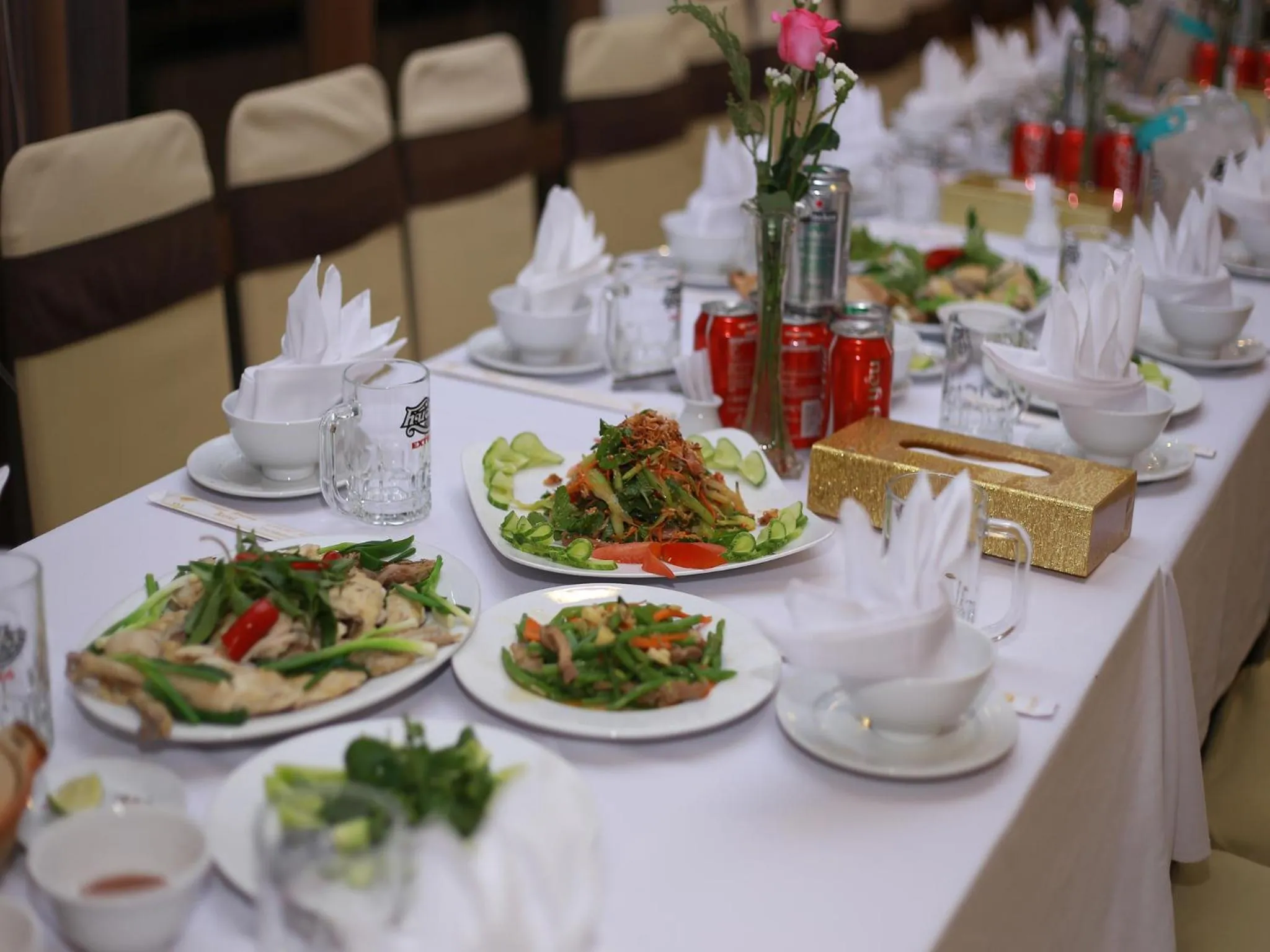 Dining area in Cosiana Hue Hotel