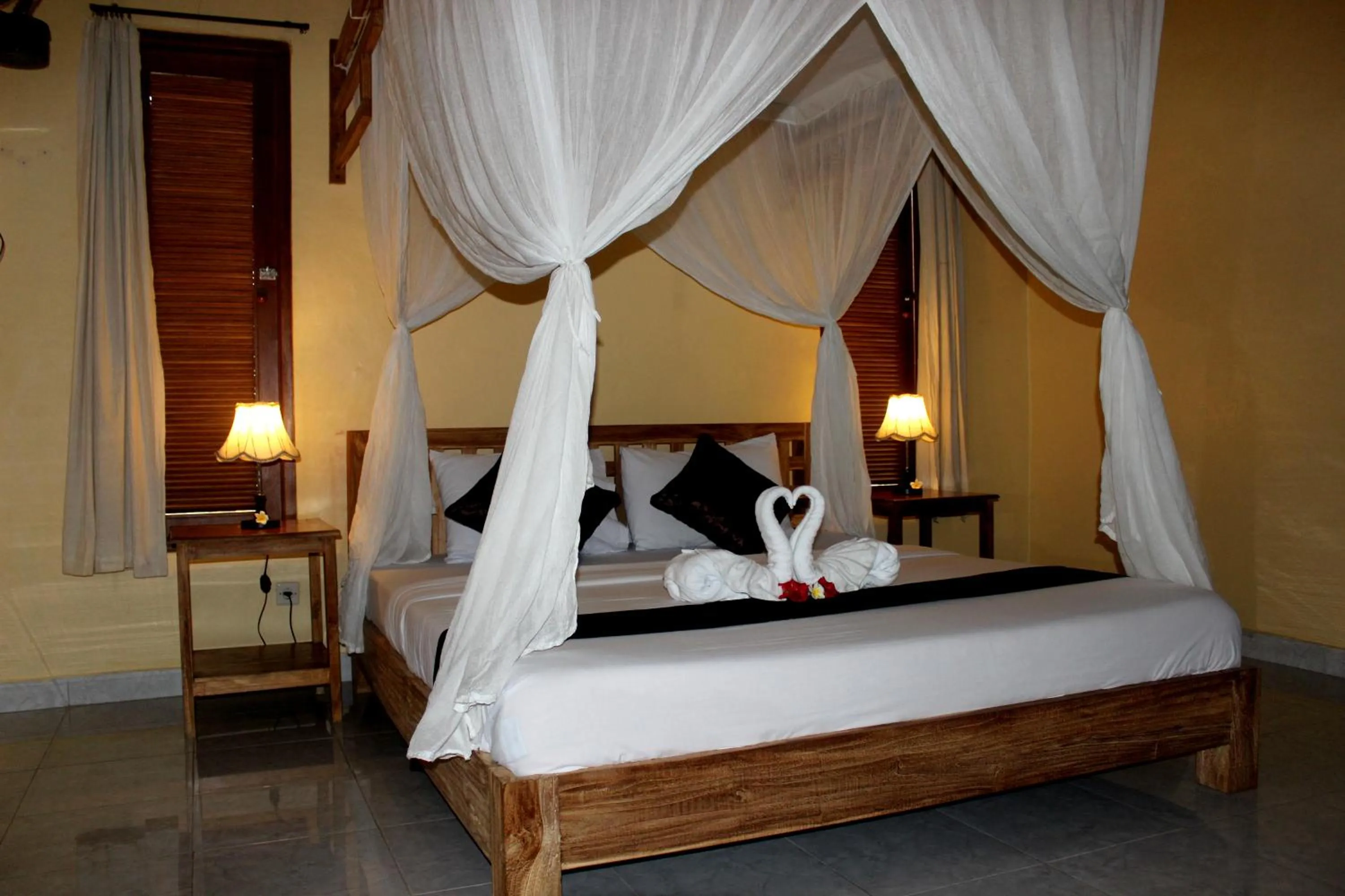 Bed in Maha Neka Villa