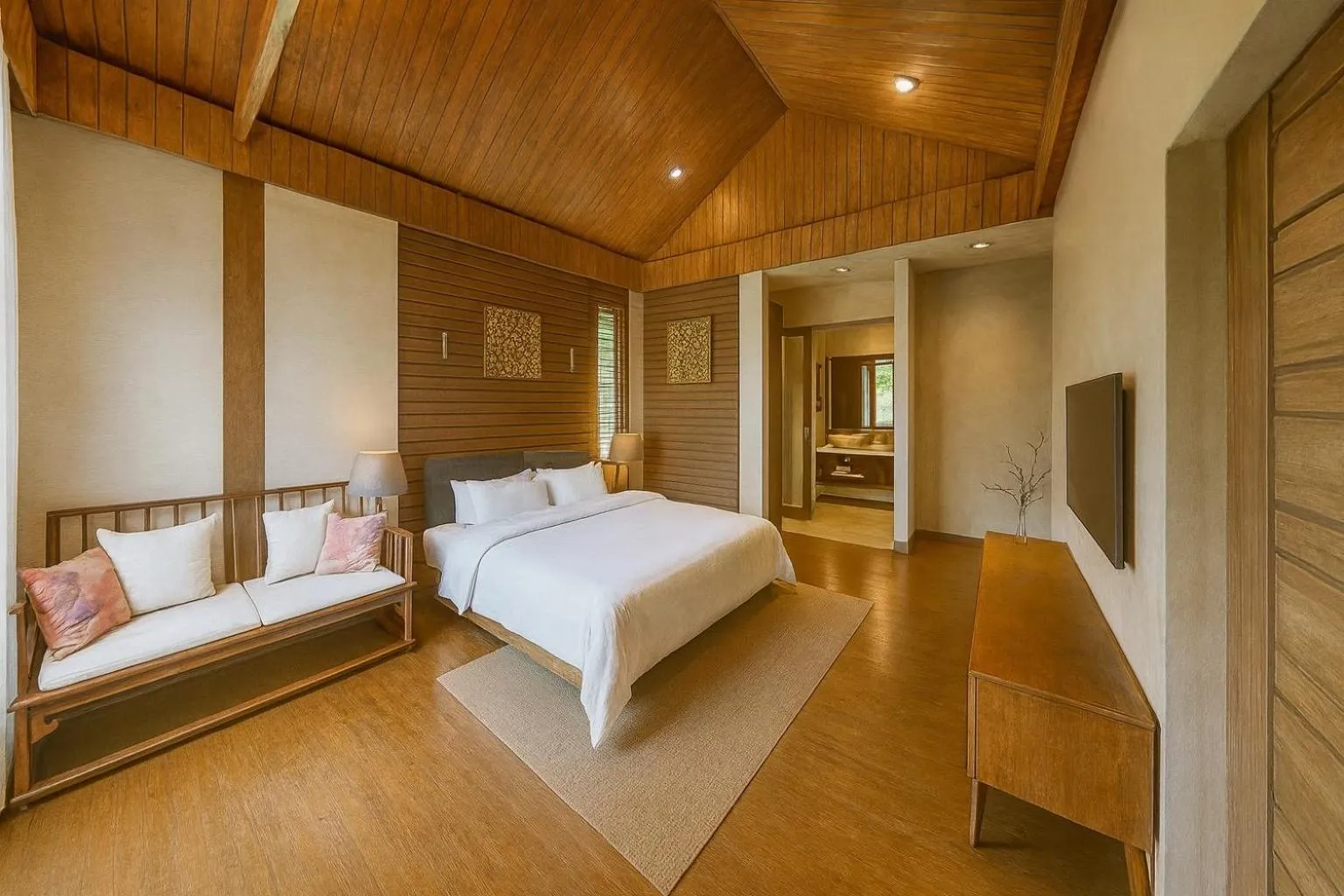 Bed in Phi Phi Villa Resort
