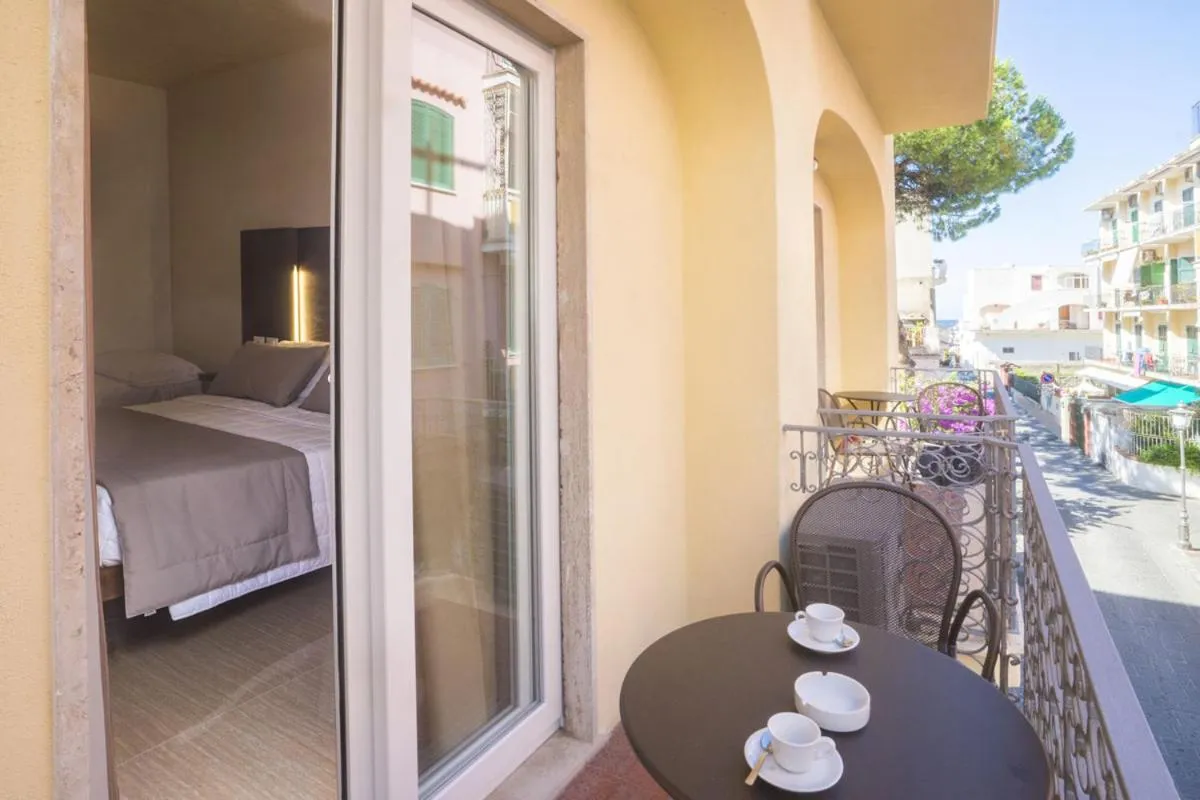 Bed in Casthotels Bristol Terme