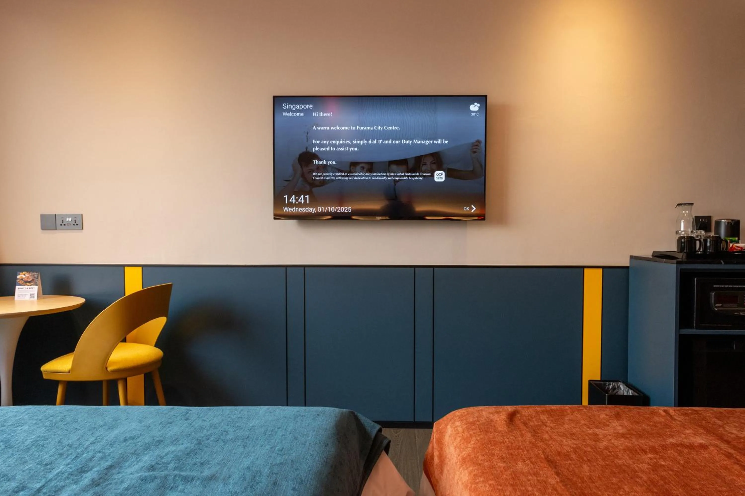 Bed in Furama City Centre