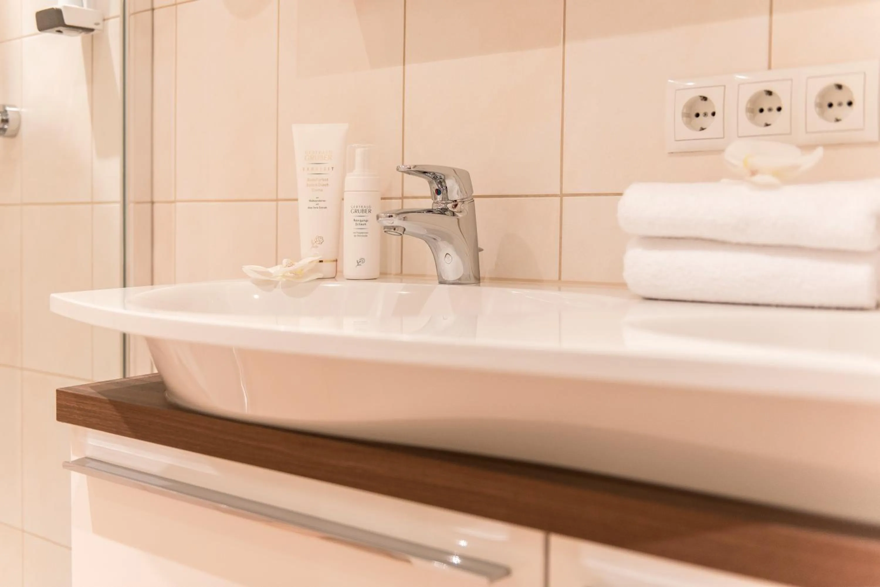 Bathroom in Hotel Bergkristall