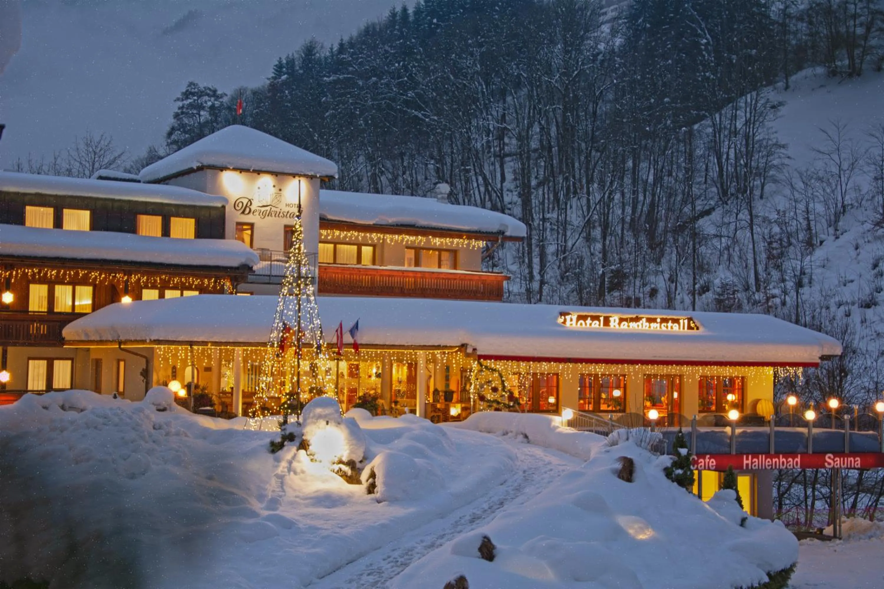 Property building in Hotel Bergkristall