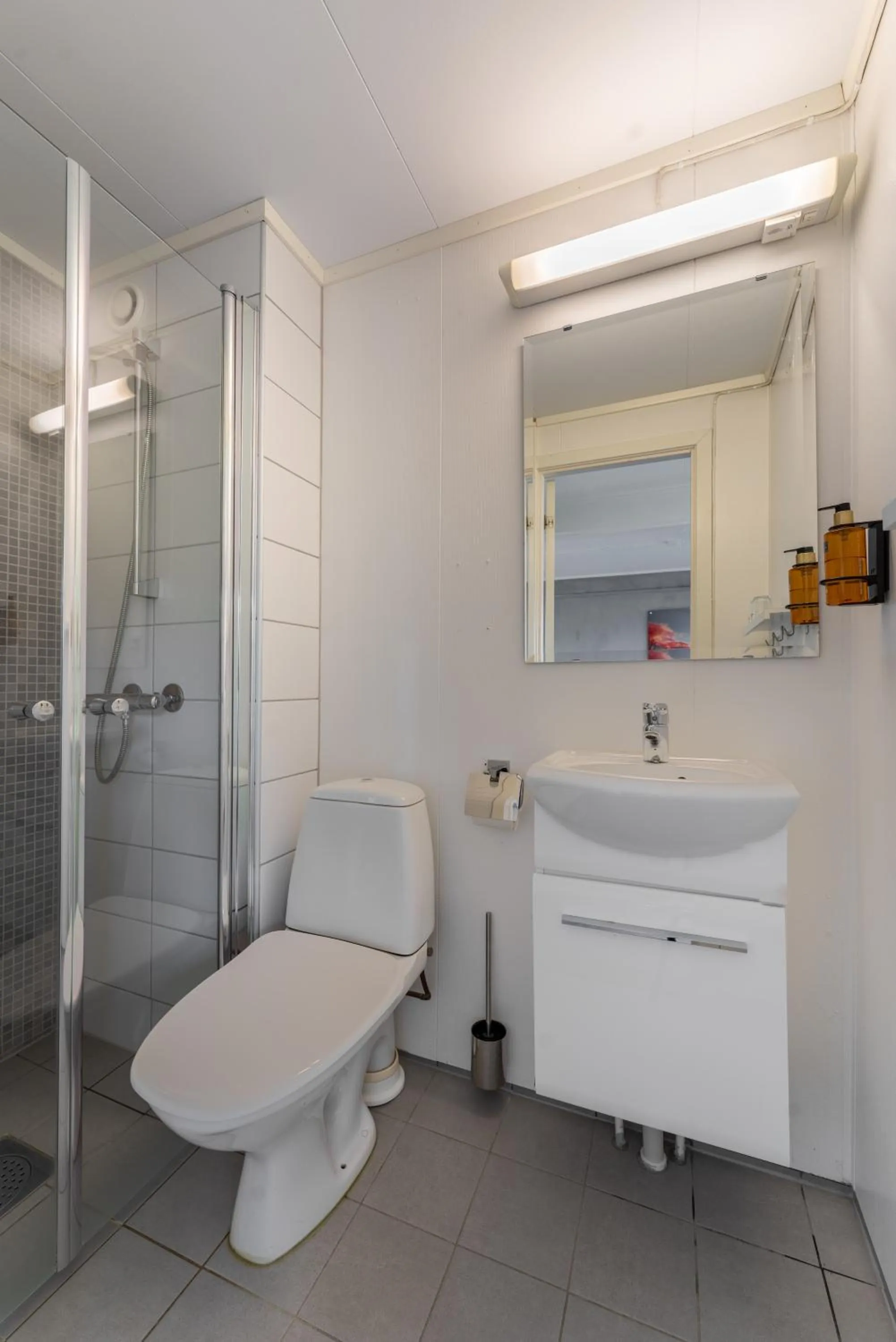 Shower in Lillehammer Turistsenter Budget Hotel