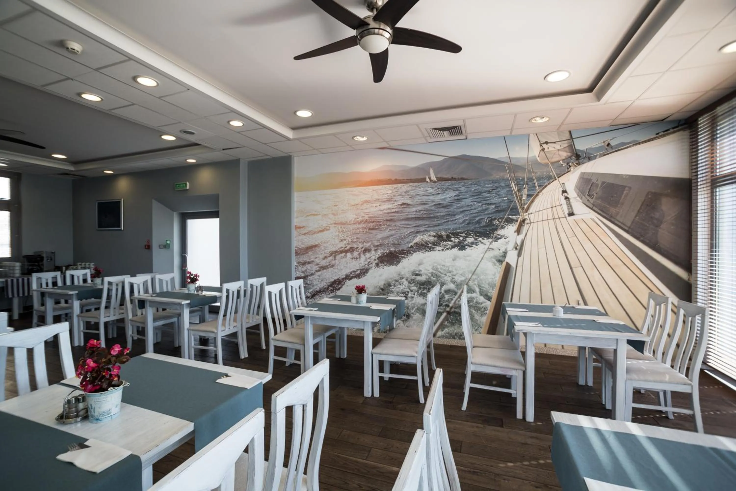 Restaurant/places to eat in Hotel Morski