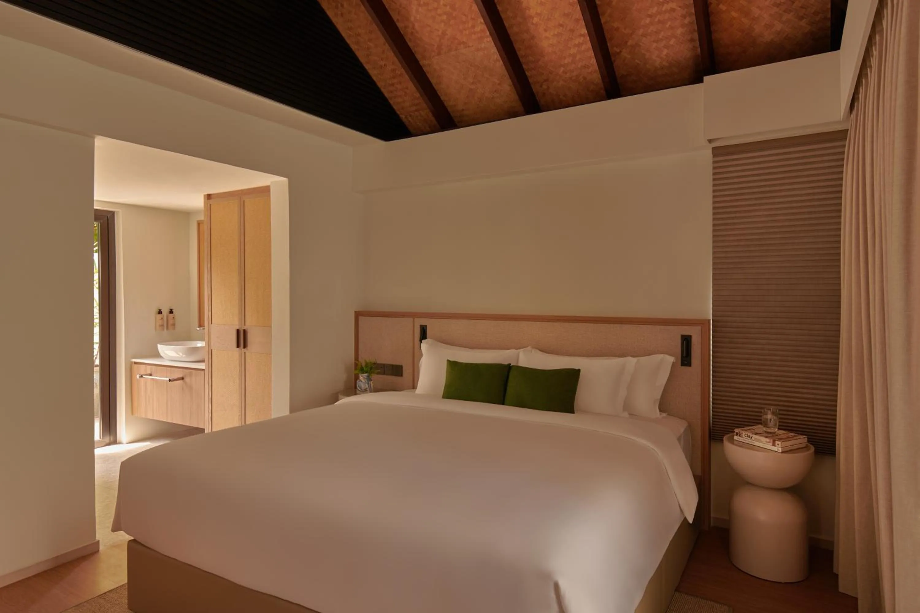 Bedroom, Bed in Amara Sanctuary Sentosa