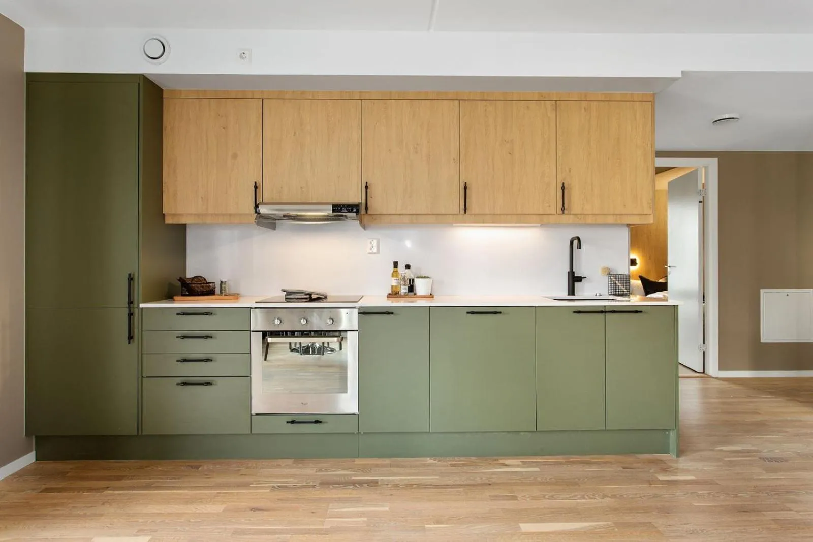 Kitchen or kitchenette in BJØRVIKA APARTMENTS, Teaterplassen, Oslo city center
