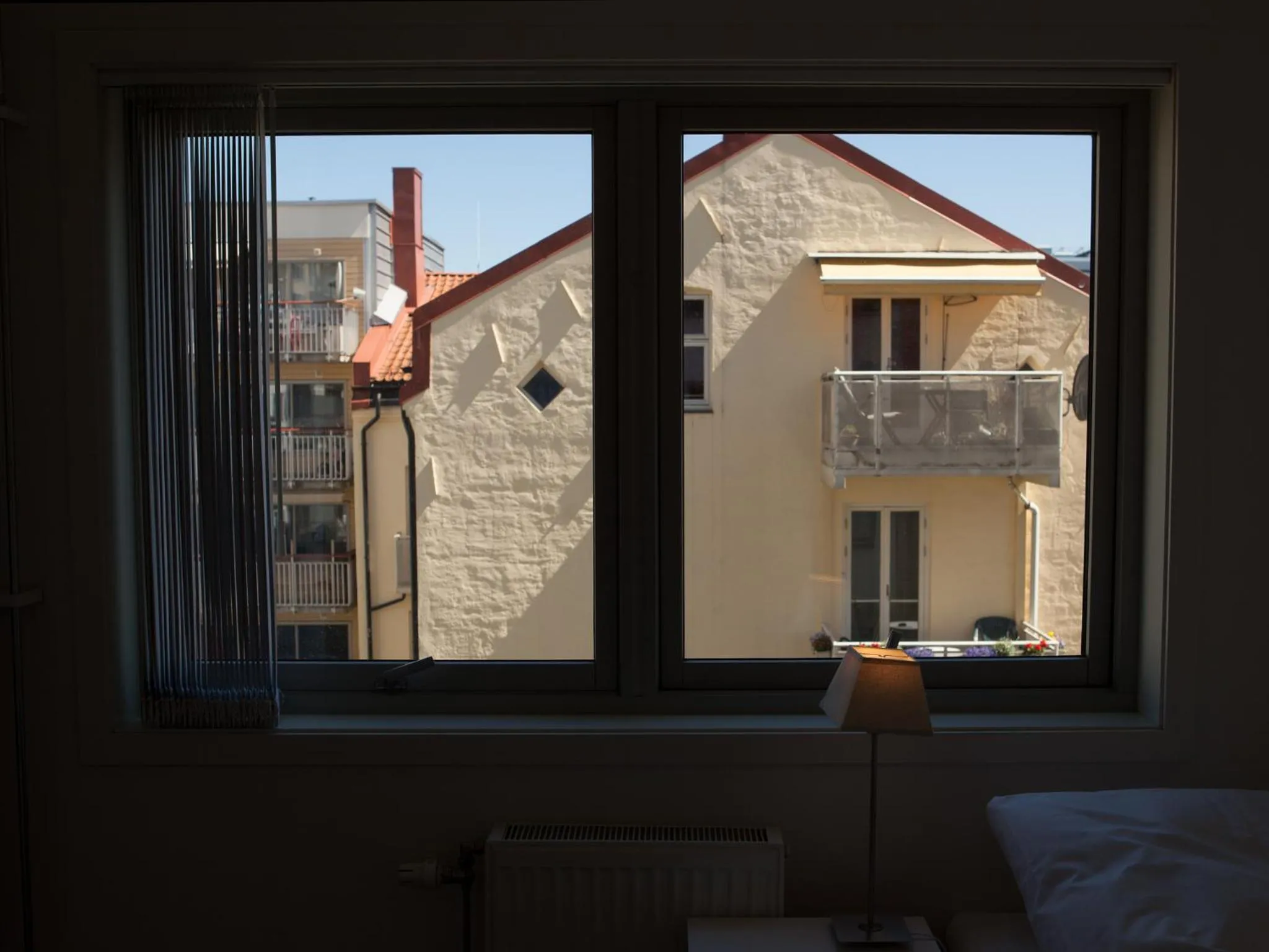Street view, Bed in BJØRVIKA APARTMENTS, Teaterplassen, Oslo city center