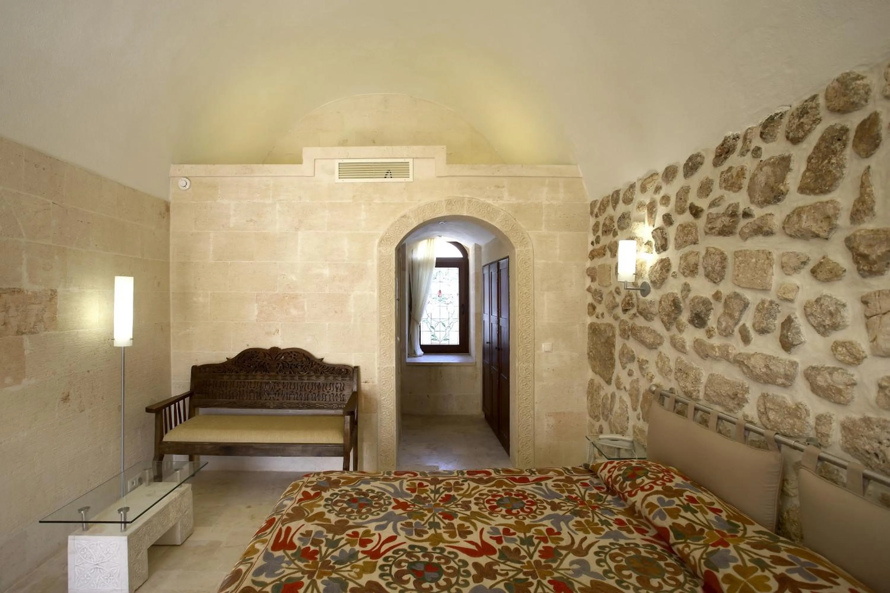 Bedroom, Bed in Kasr-i Nehroz Hotel