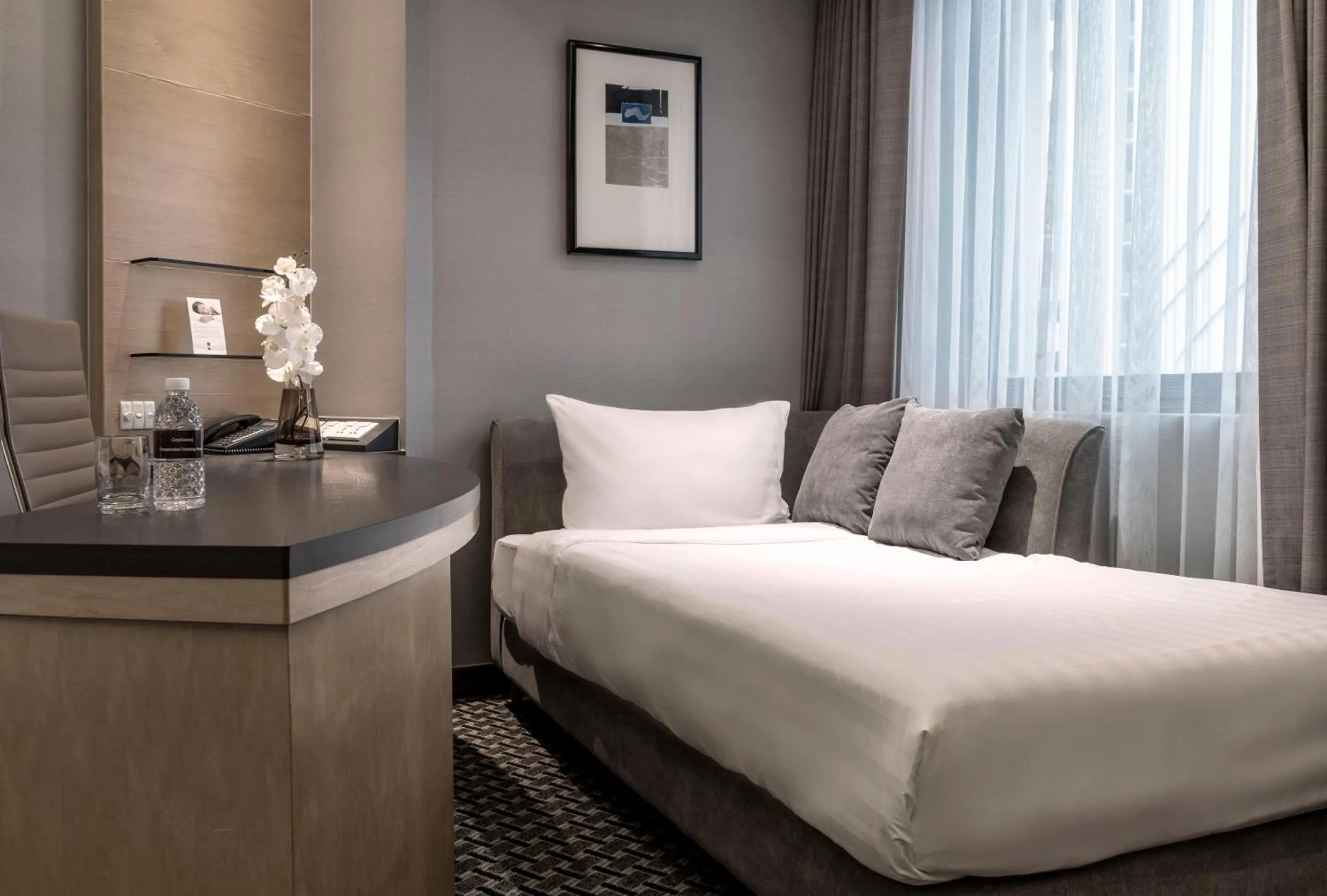 Bed in M Hotel Singapore City Centre