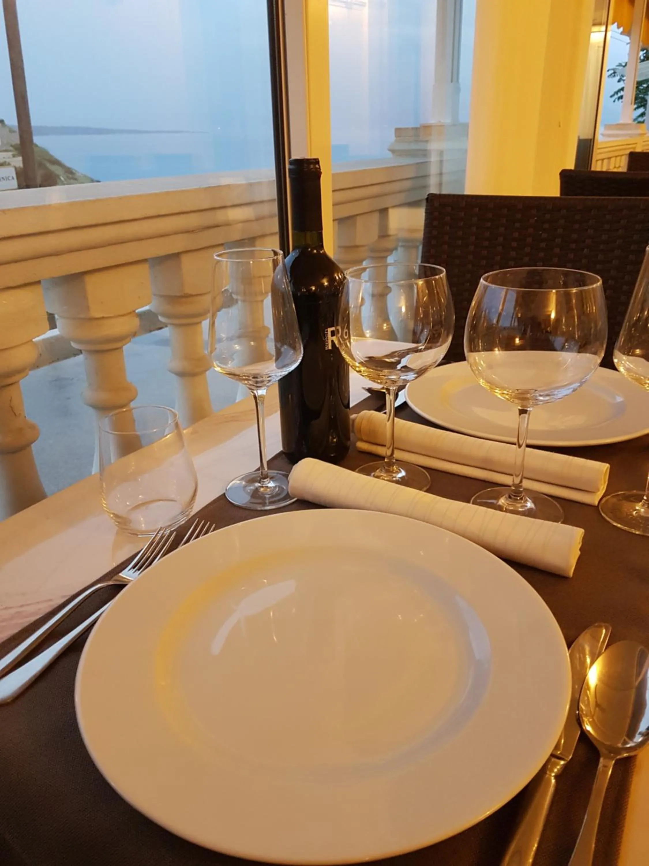 Restaurant/places to eat in Hotel Argentum