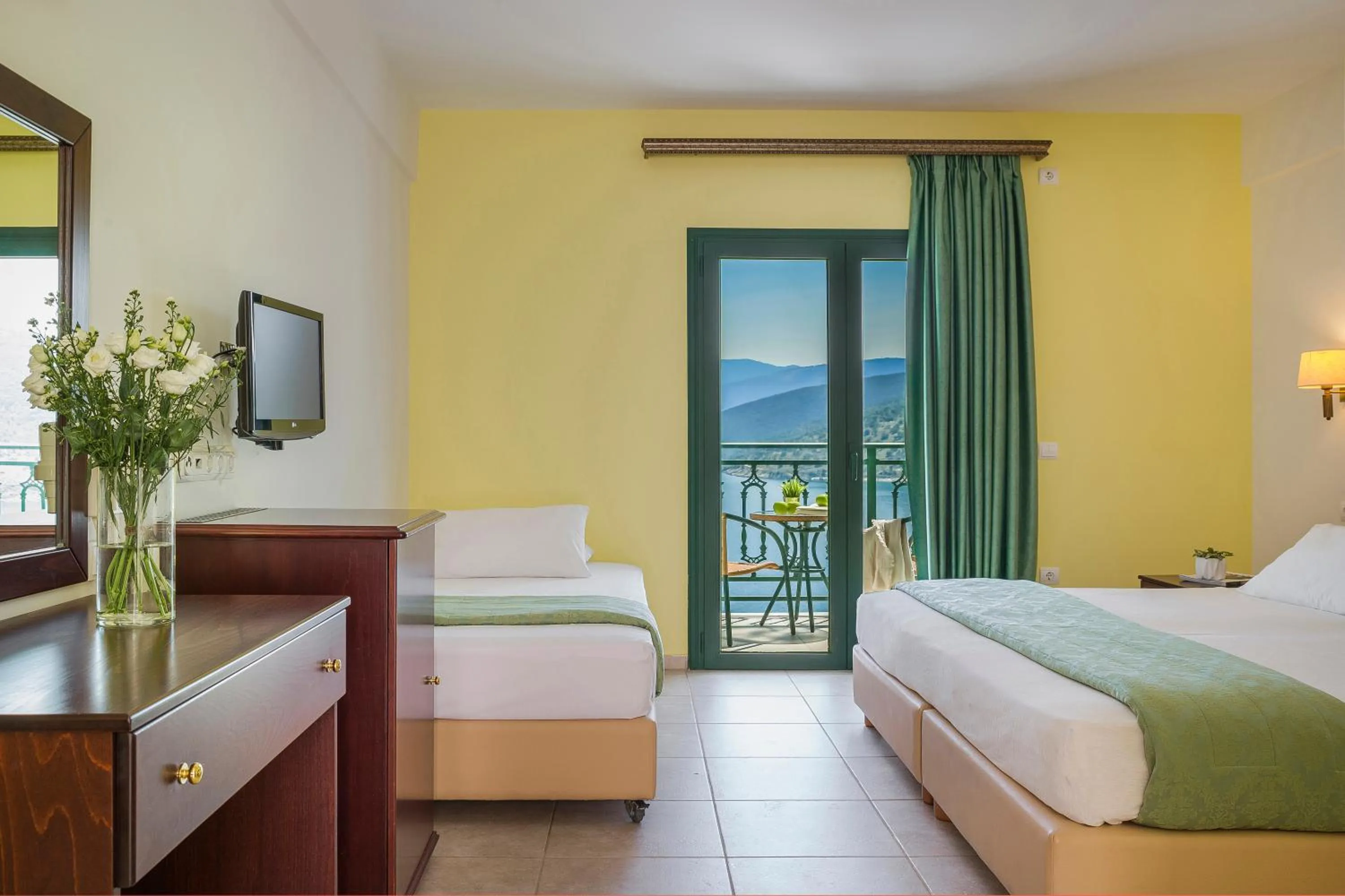 Sea view, Bed in Kefalonia Bay Palace