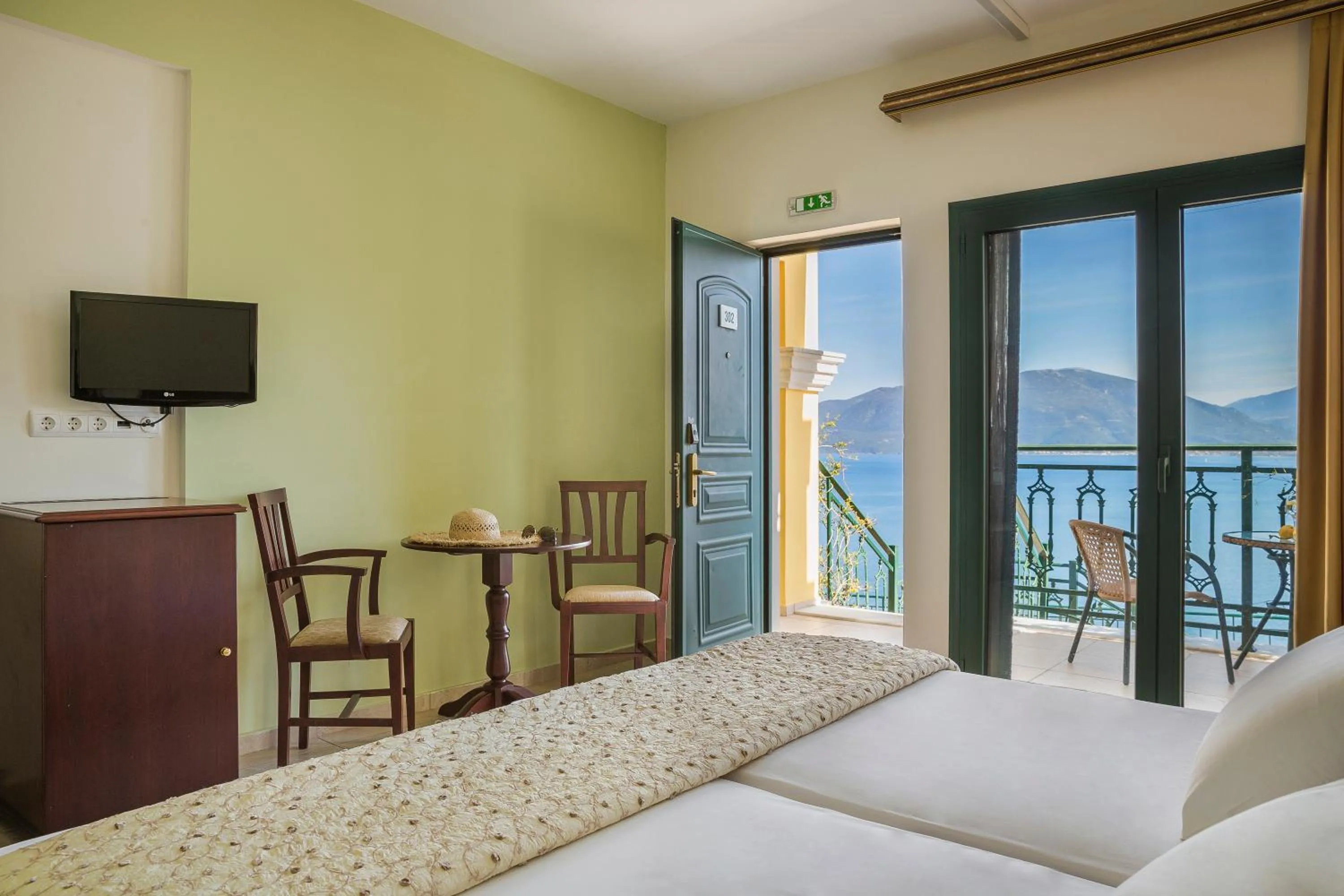 Bedroom, Bed in Kefalonia Bay Palace