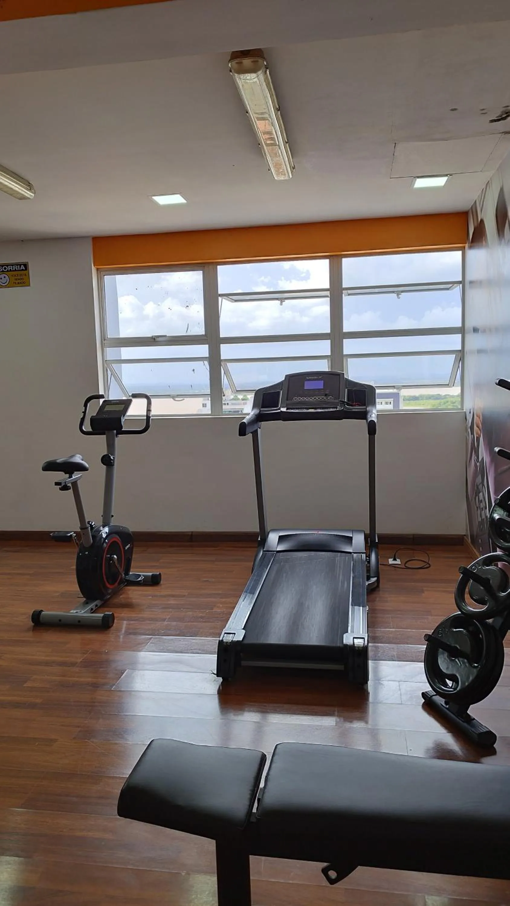 Fitness centre/facilities in Hotel Nacional Inn Porto Alegre - by Nacional Inn - Próximo à Arena do Grêmio, Parque Harmonia e Réveillon na Orla do Guaíba