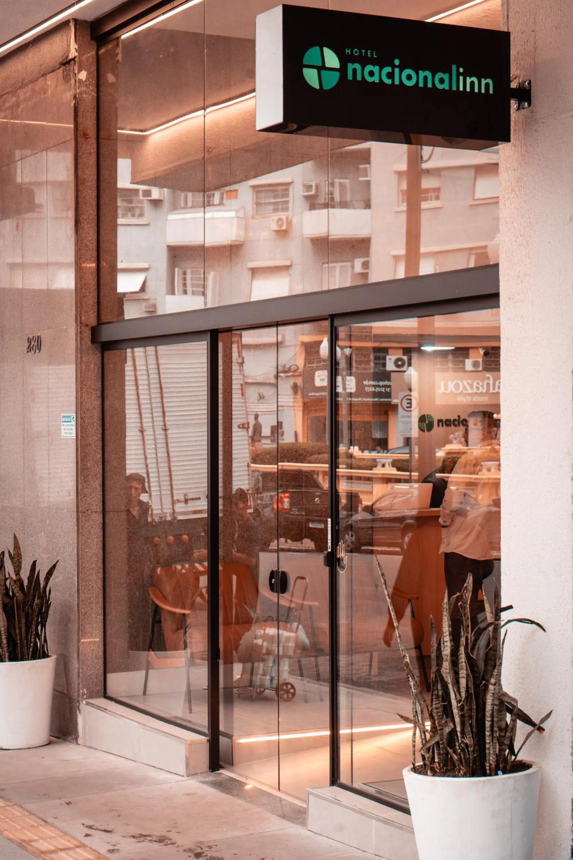 Lobby or reception in Hotel Nacional Inn Porto Alegre - by Nacional Inn - Próximo à Arena do Grêmio, Parque Harmonia e Réveillon na Orla do Guaíba