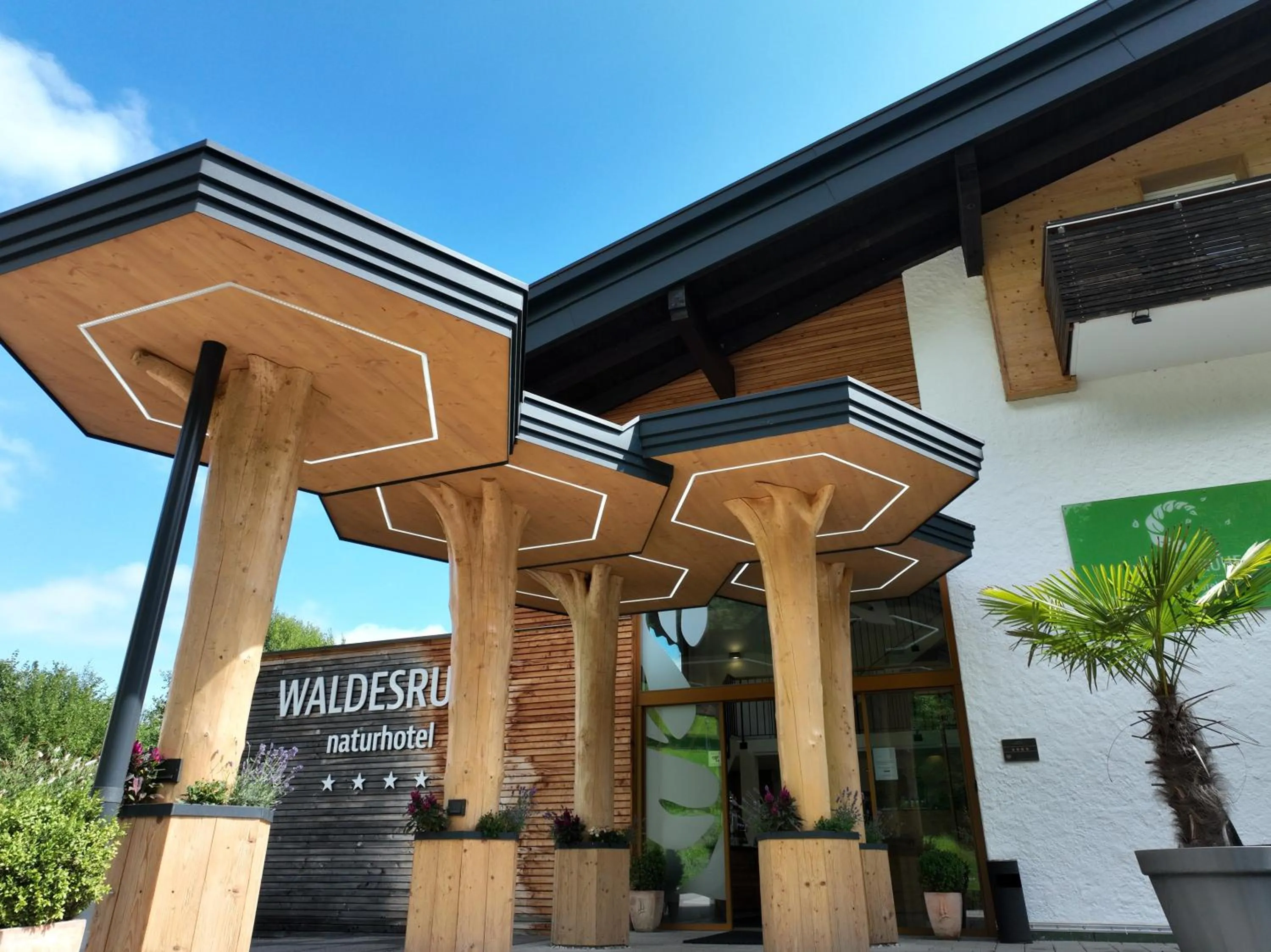 Property building in Naturhotel Café Waldesruhe