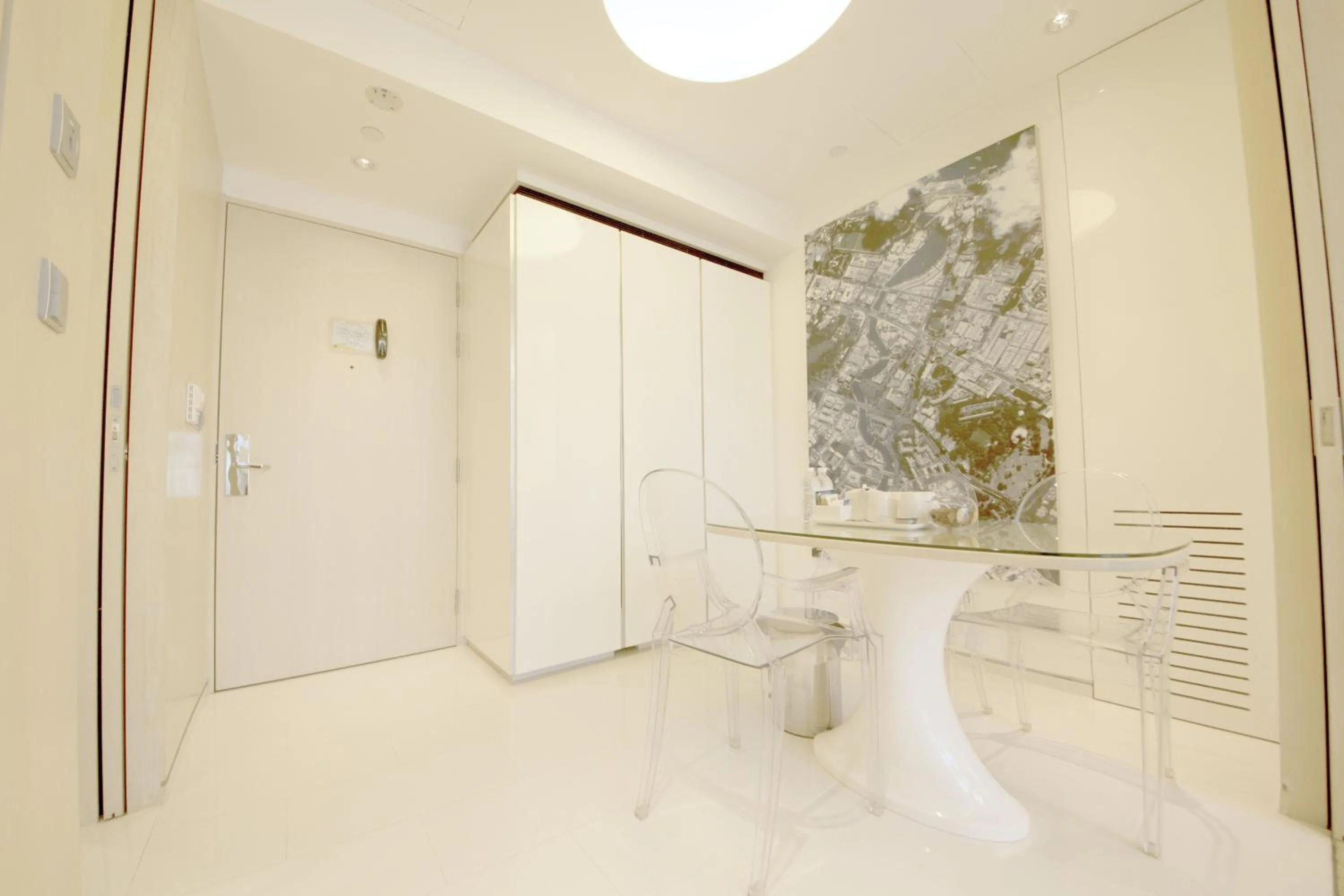 Living room in Grand Copthorne Waterfront