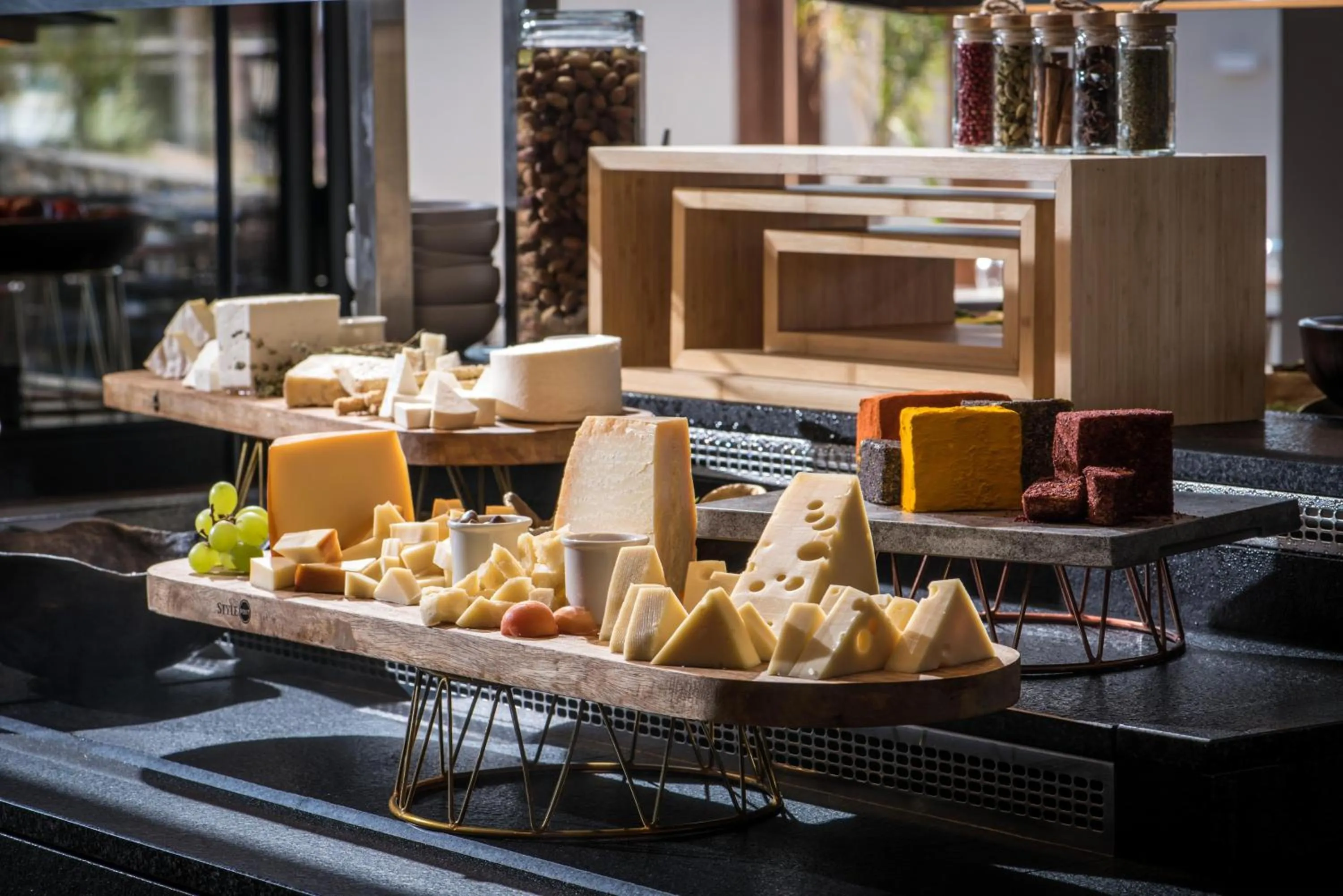 Restaurant/places to eat in Noble Hotel & Suites - Adults Only