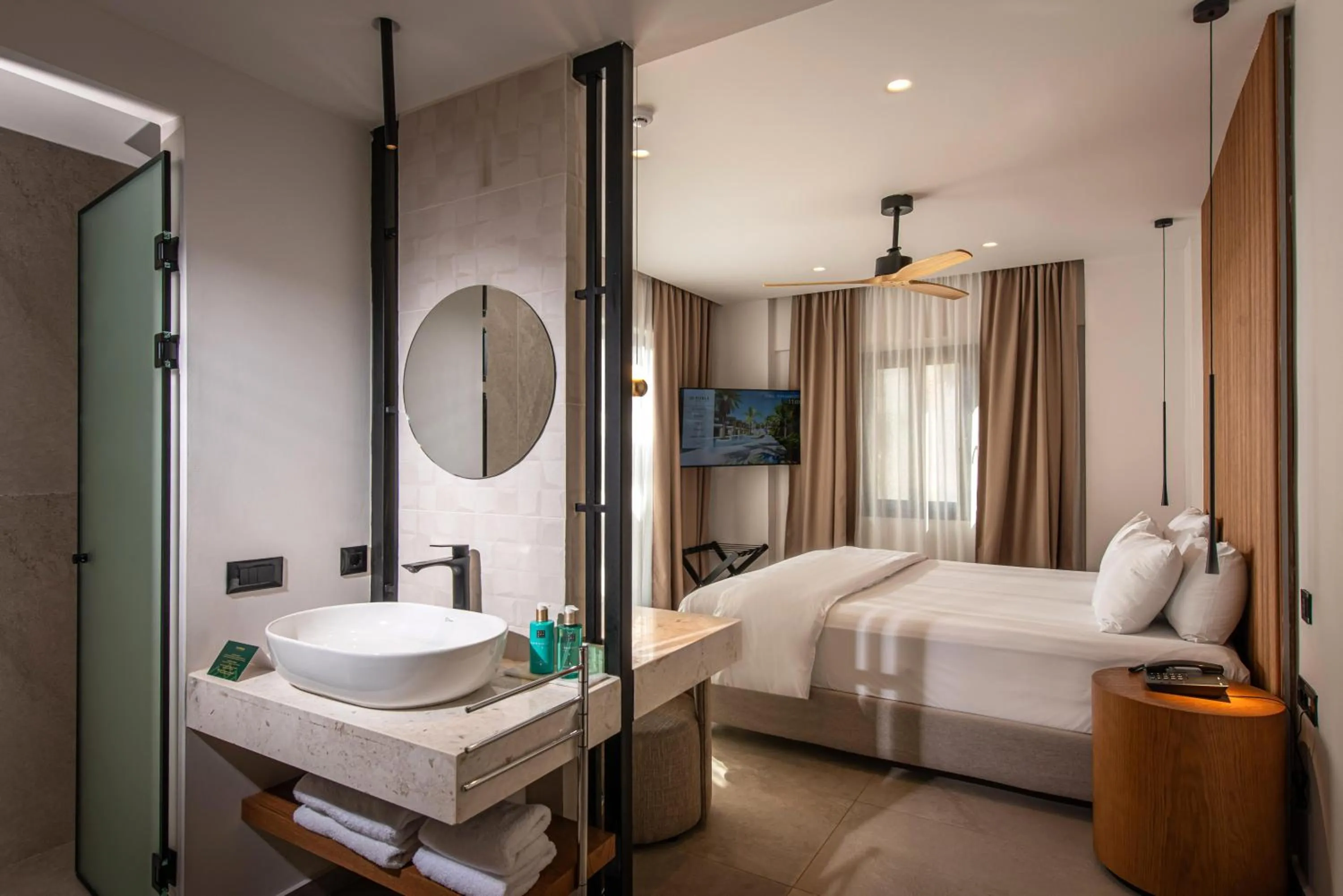 Photo of the whole room, Bed in Noble Hotel & Suites - Adults Only