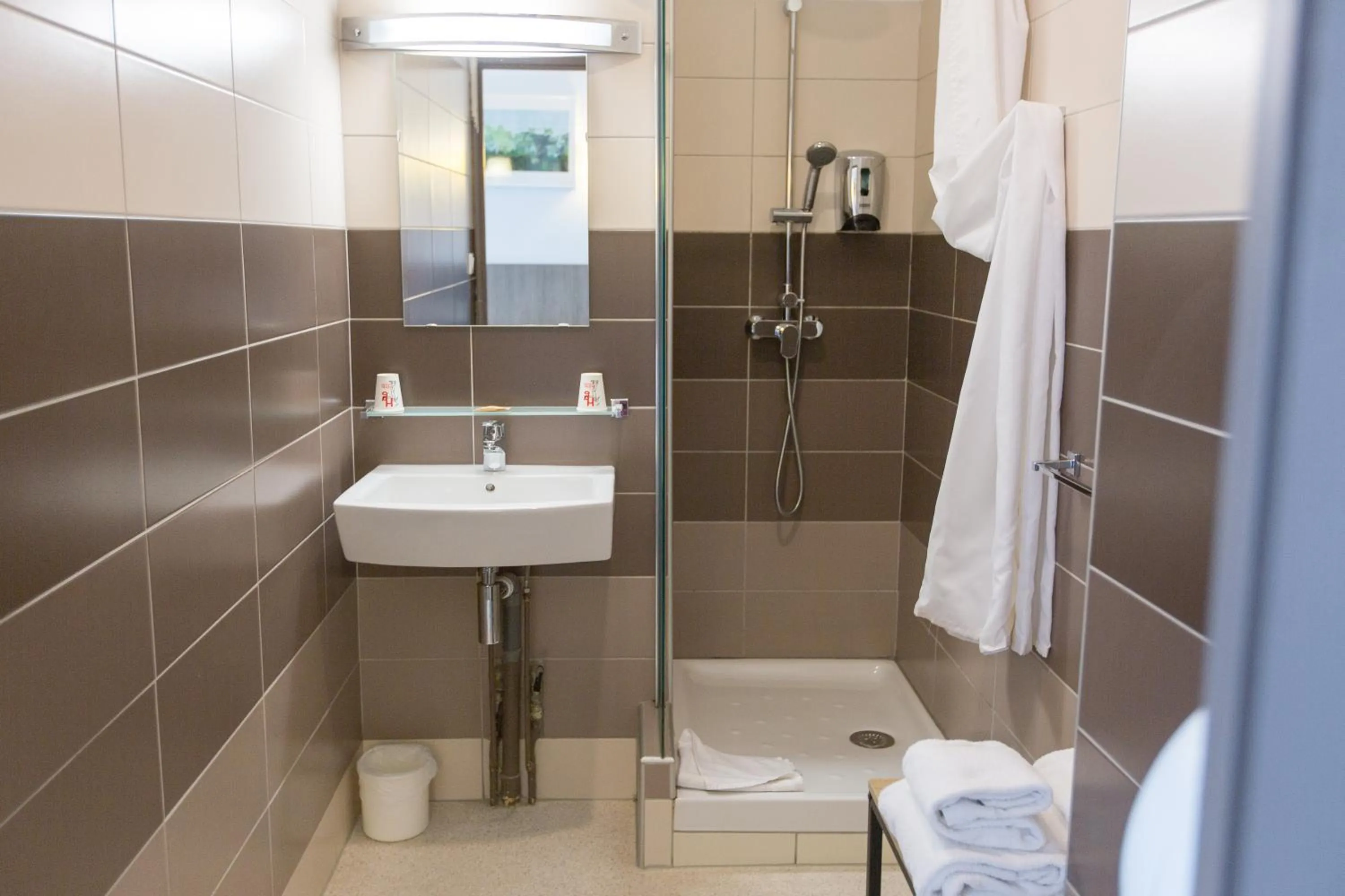 Bathroom in Hotel Gascogne