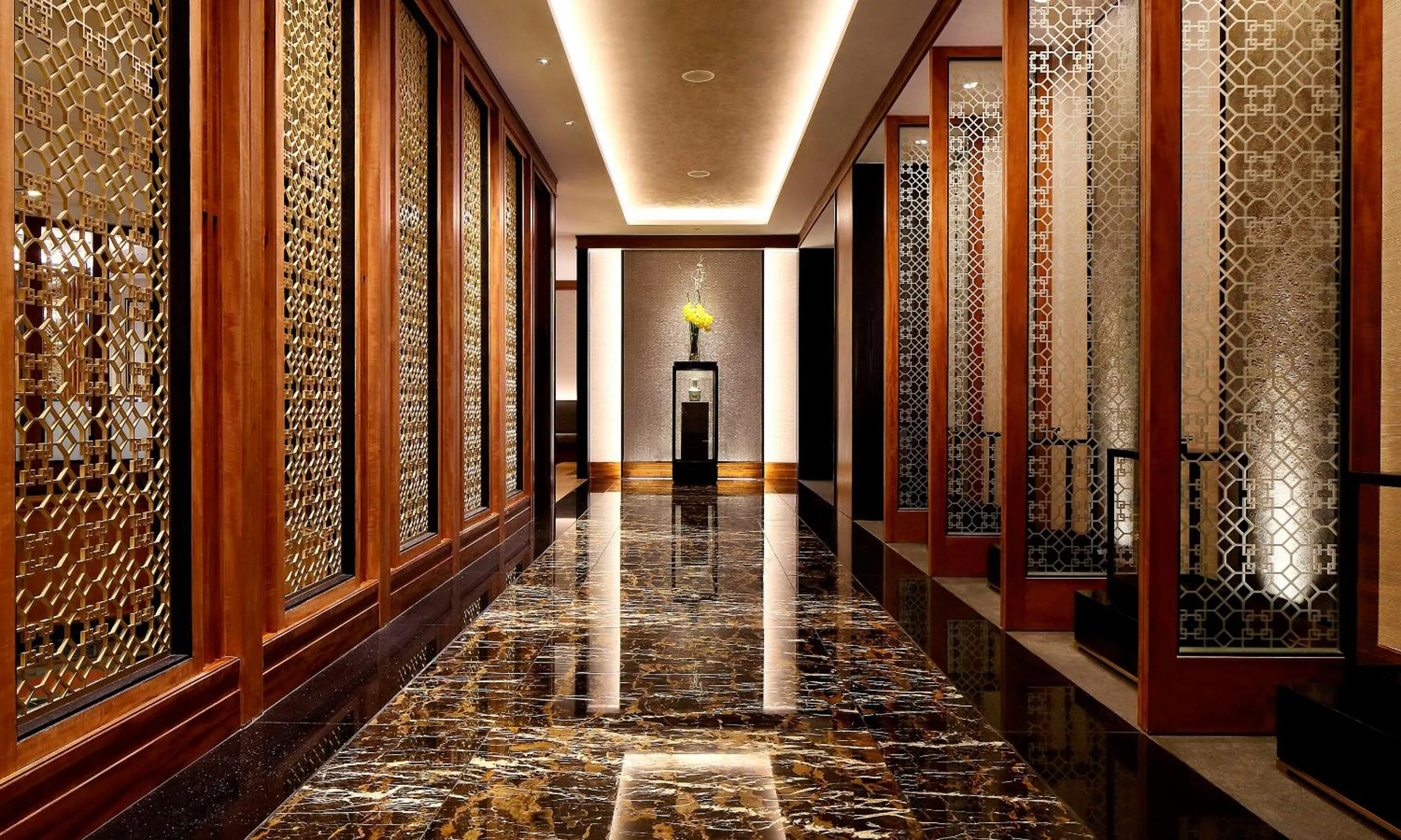 Restaurant/places to eat in Orchard Hotel Singapore