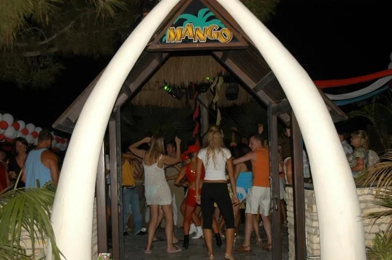 group of guests in Club Boran Mare Beach - All Inclusive