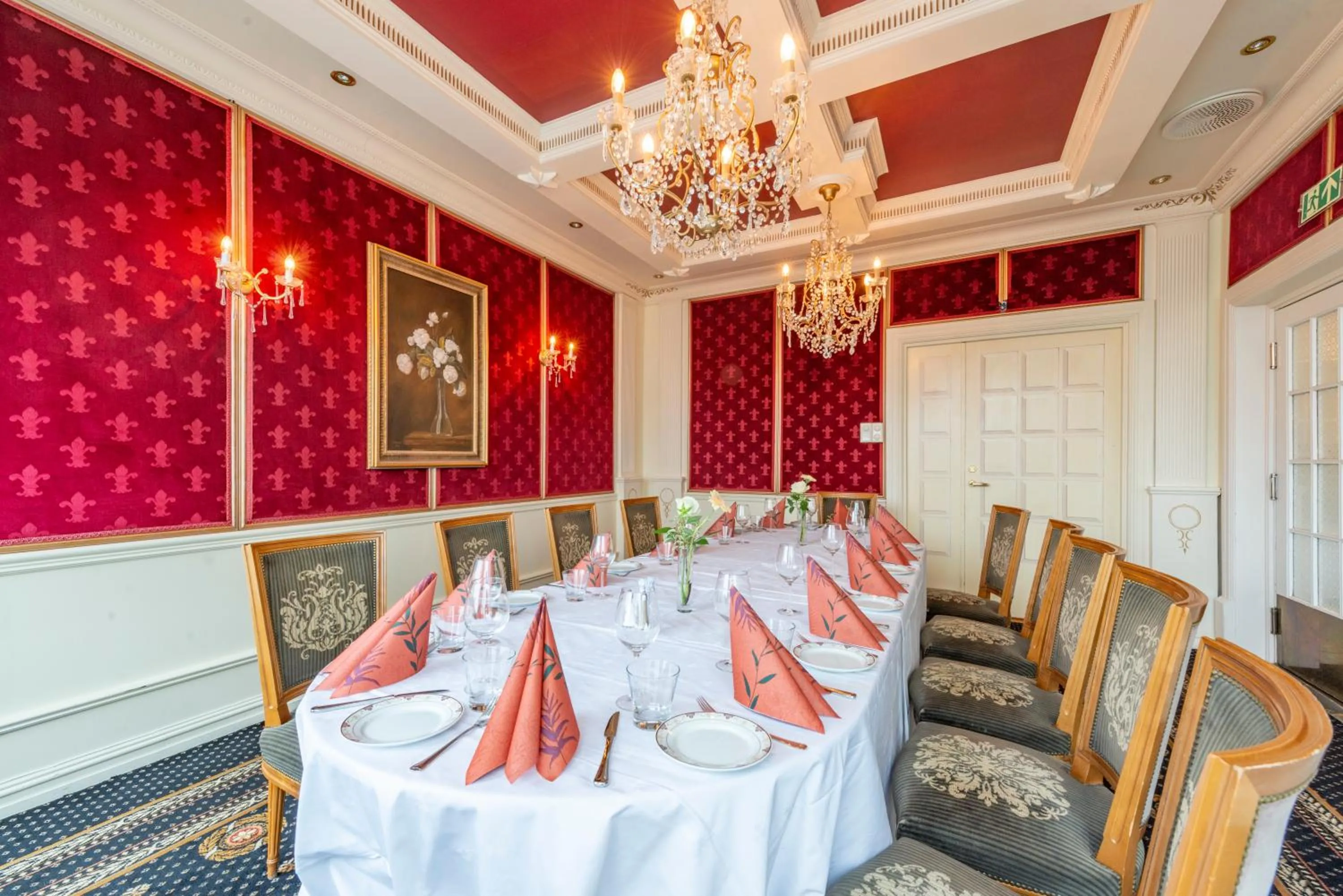 Restaurant/places to eat in Scandic Meyergården