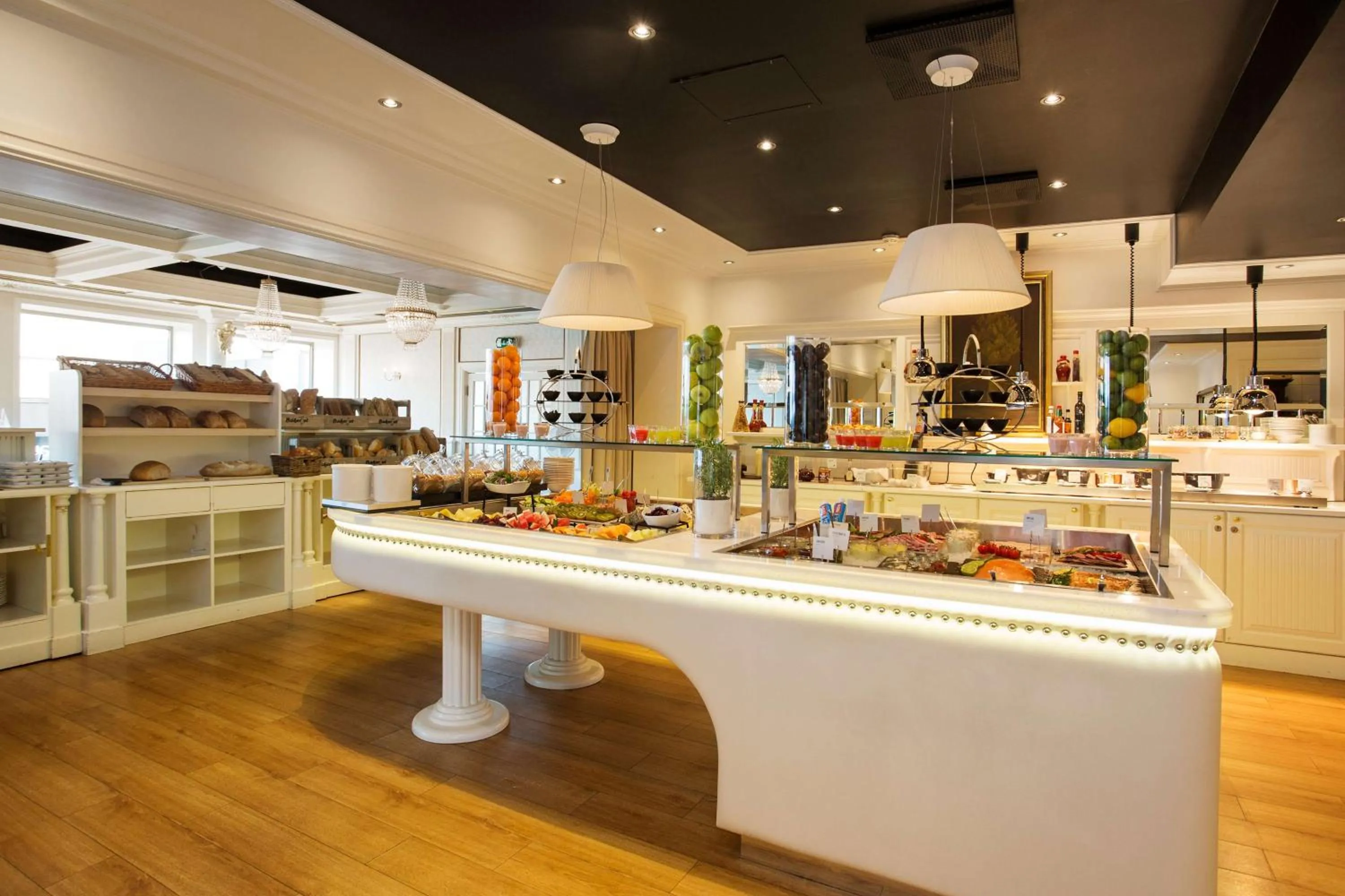 Breakfast in Scandic Meyergården