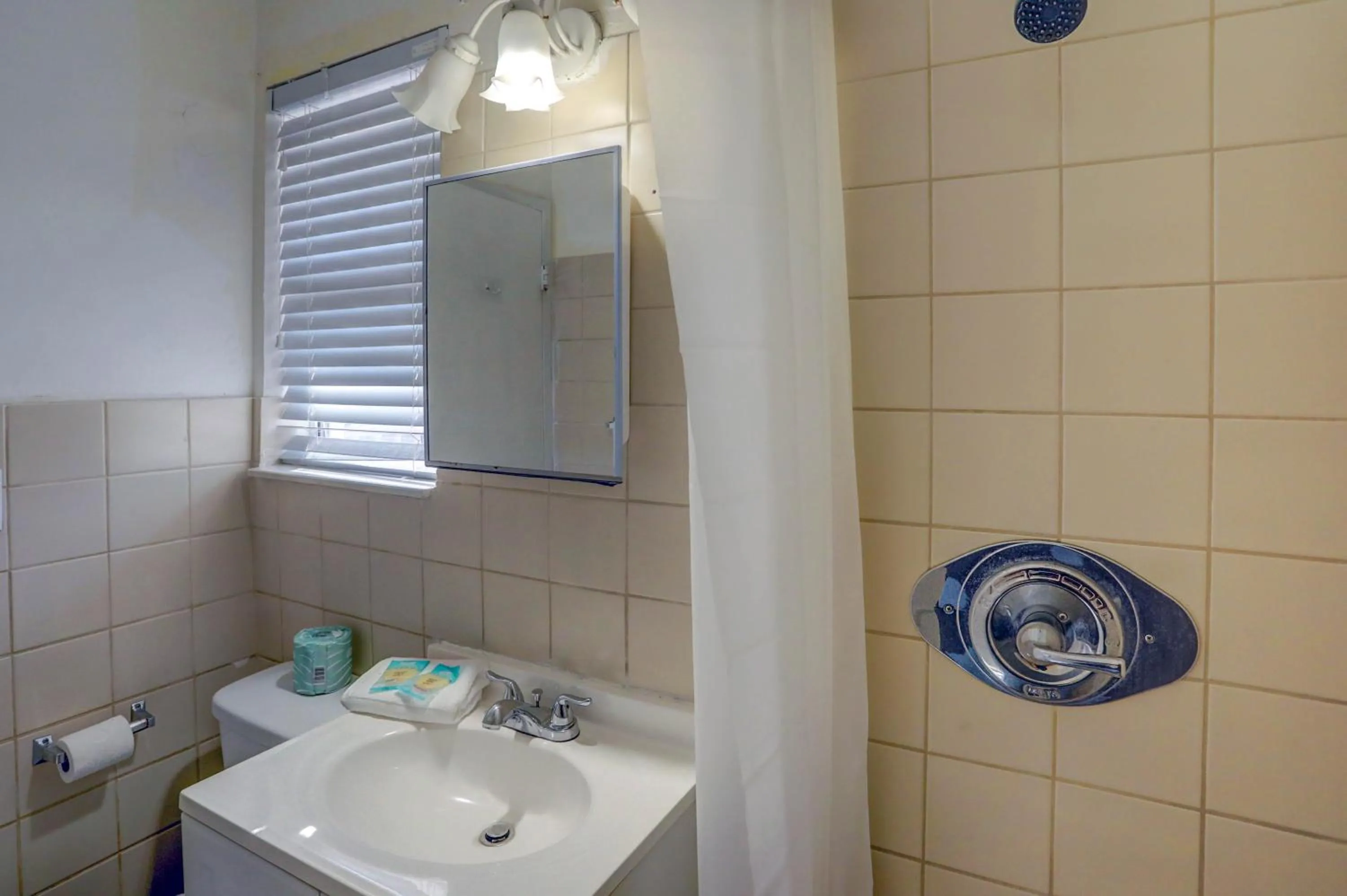 Beach and Town Motel