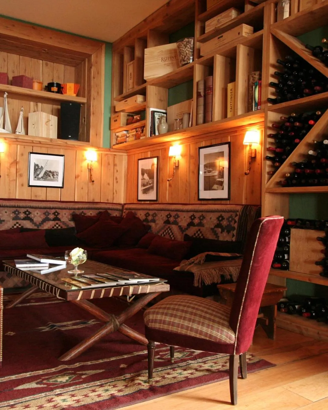 Lounge or bar in Correntoso Lake & River Hotel