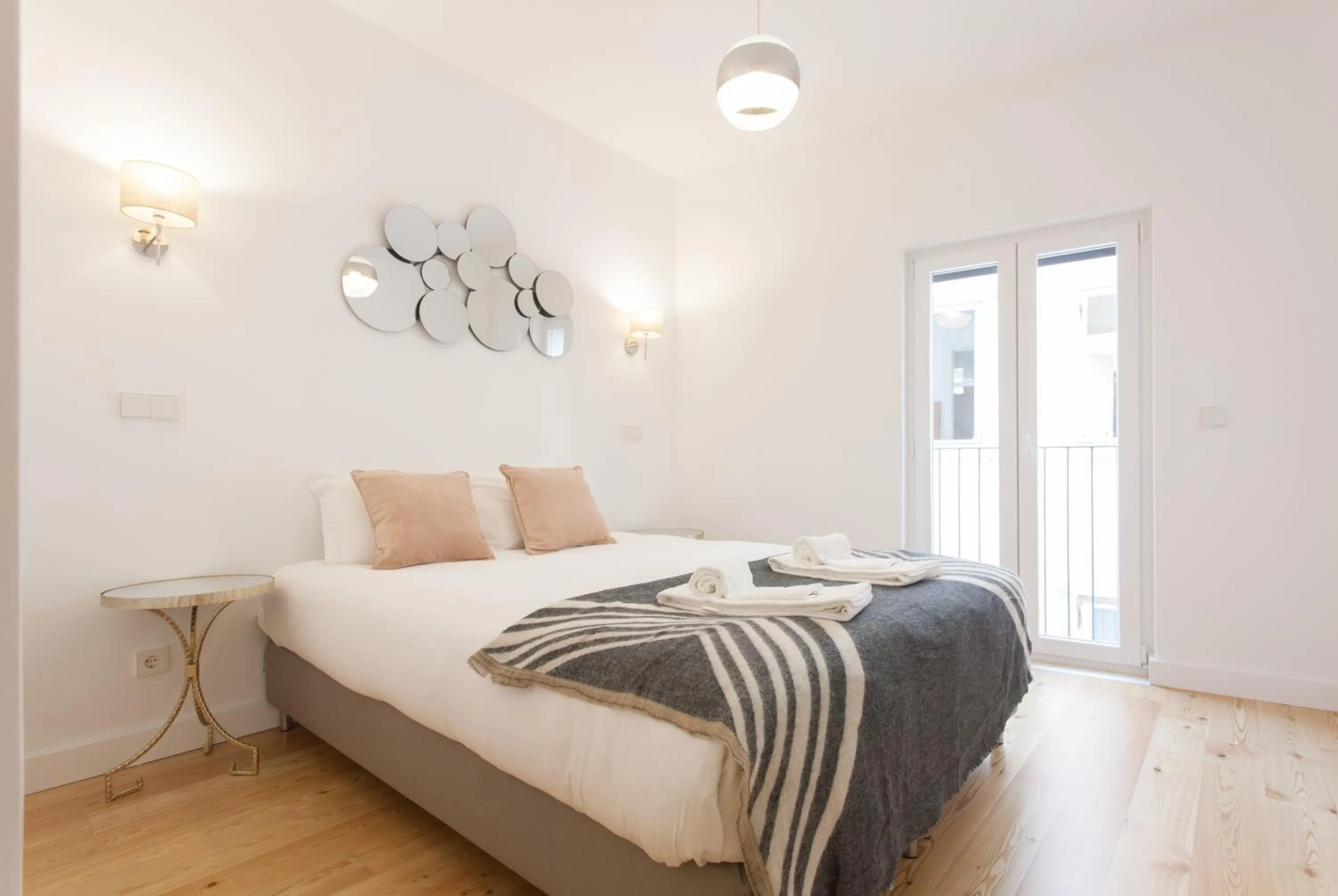 Bedroom in Mouraria Blue Three-Bedroom Apartment w/ Parking - by LU Holidays