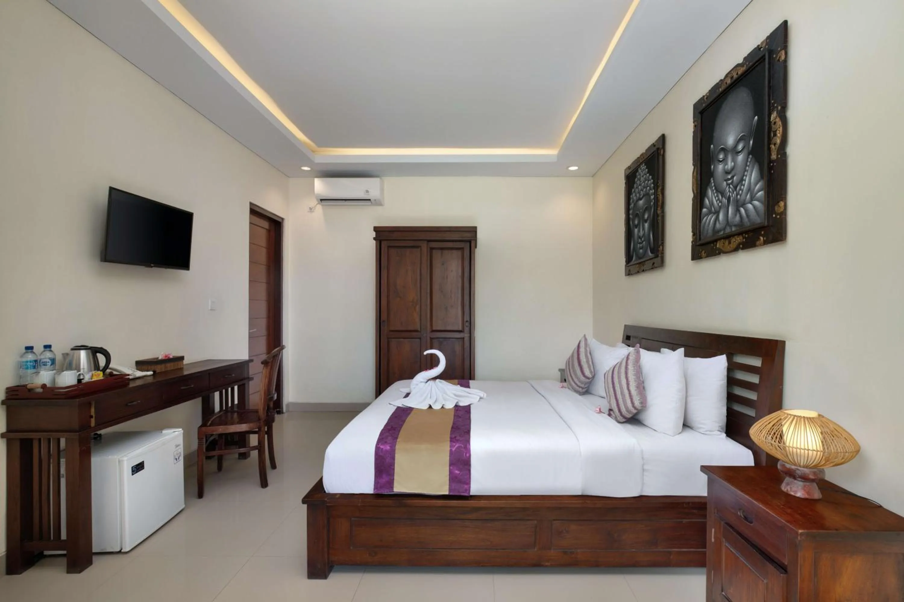 Photo of the whole room, Bed in Hotel Arsa Santhi Nusa Penida