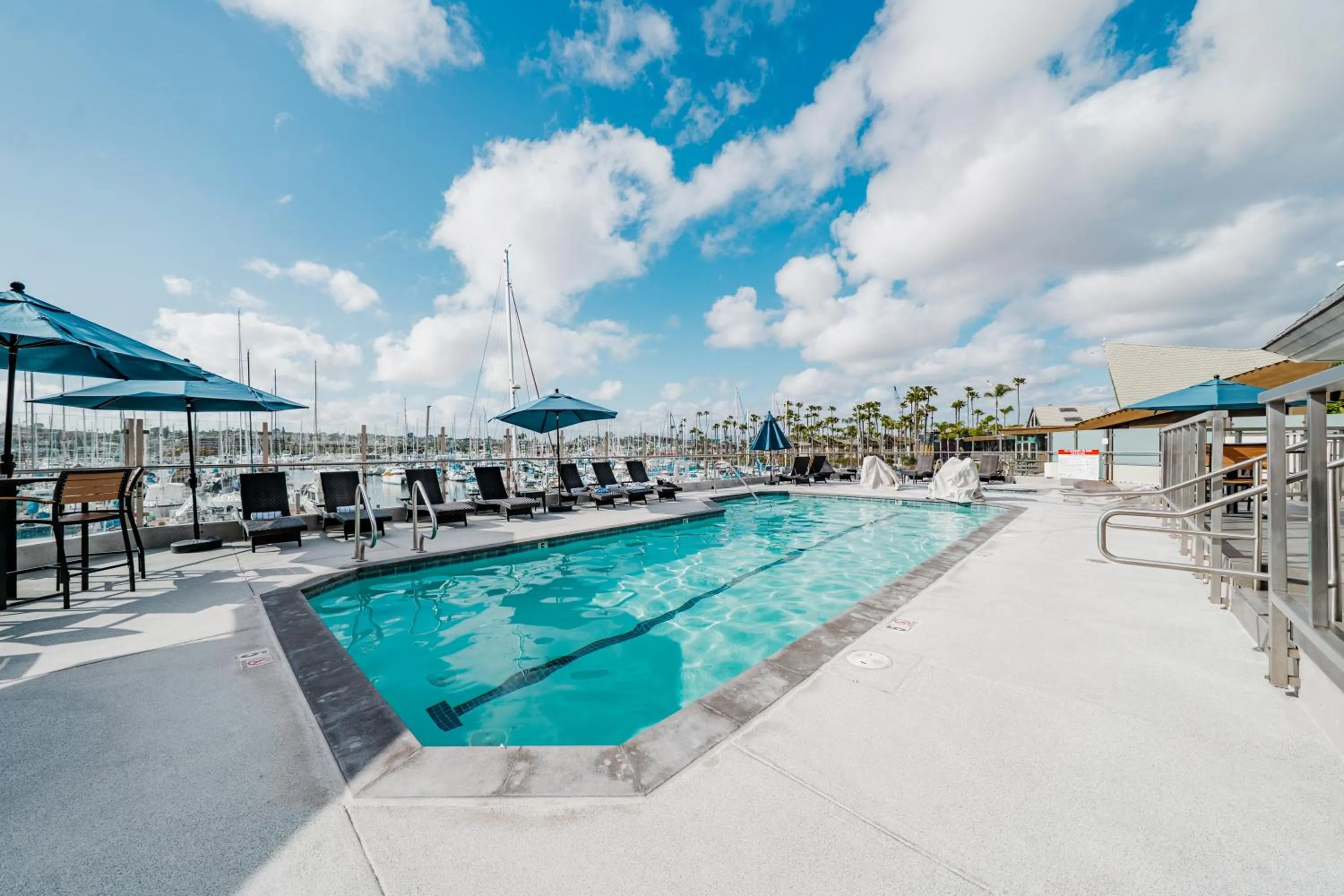 Swimming pool in Bay Club Hotel and Marina