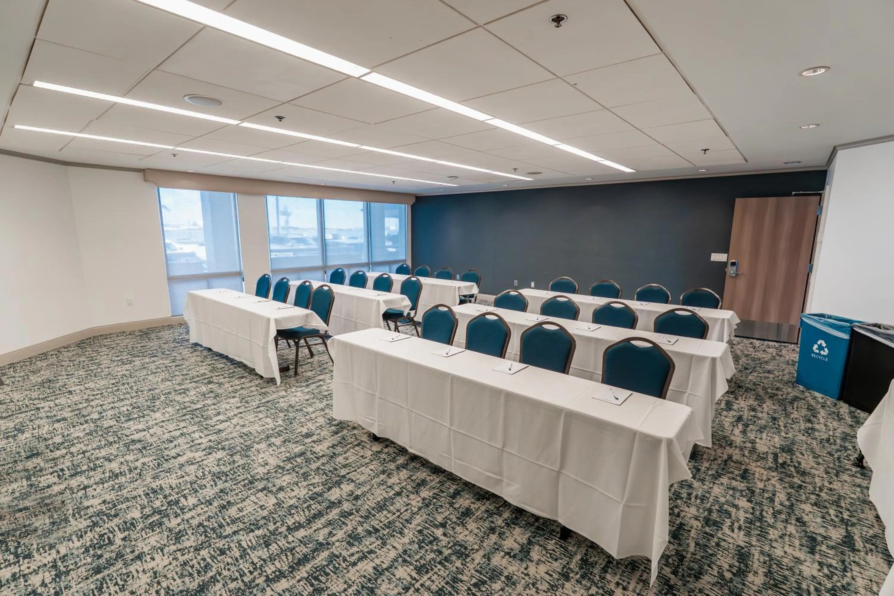 Banquet/Function facilities in Bay Club Hotel and Marina